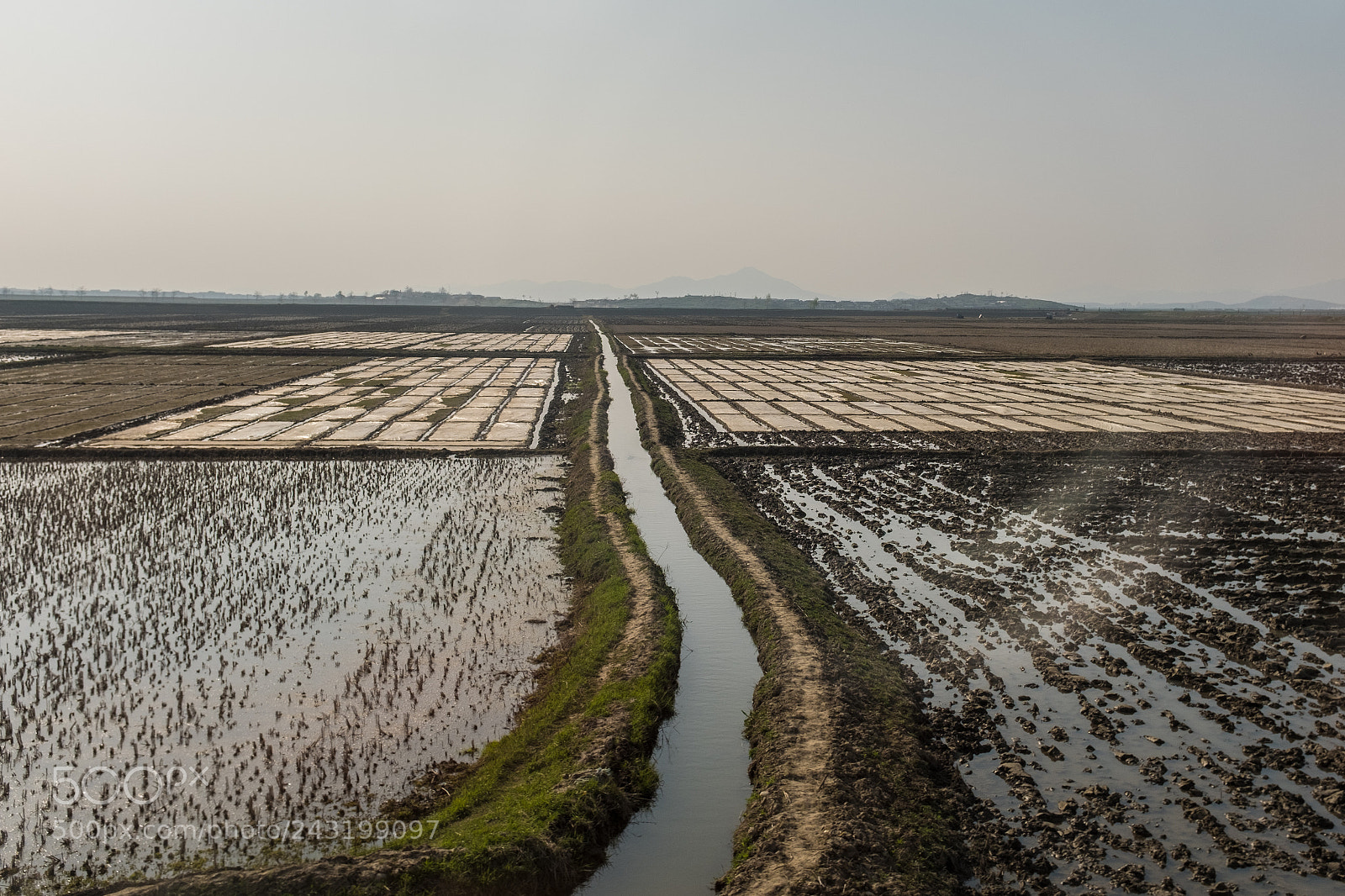 Fujifilm X100F sample photo. Train ride to pyongyang photography