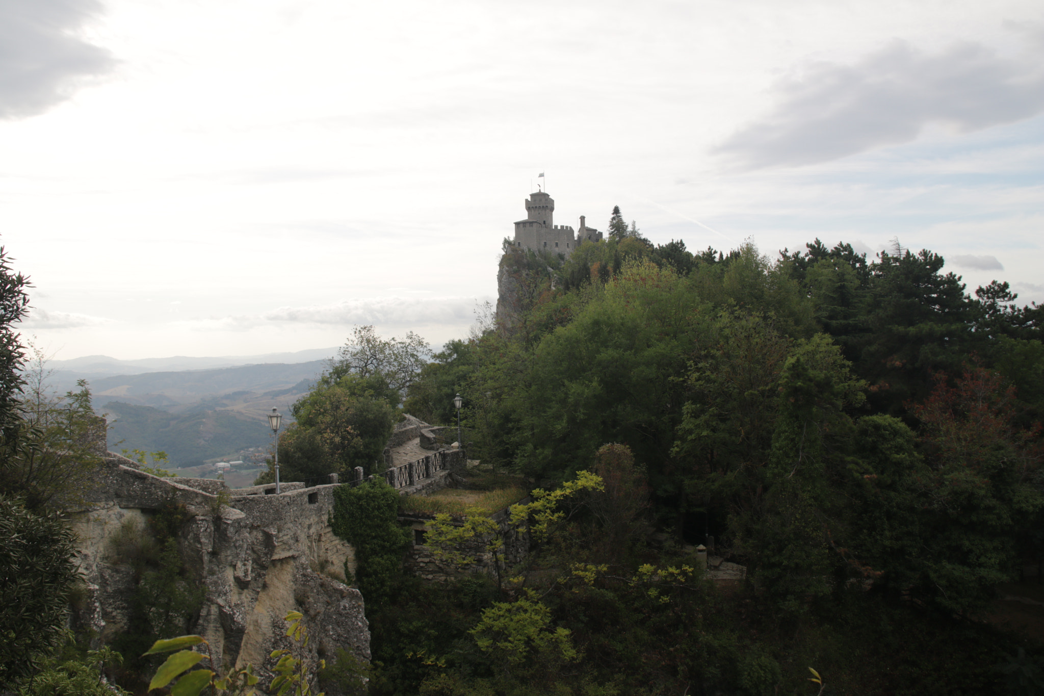 Sigma 18-200mm f/3.5-6.3 DC OS sample photo. Castle number 2 in san marino photography