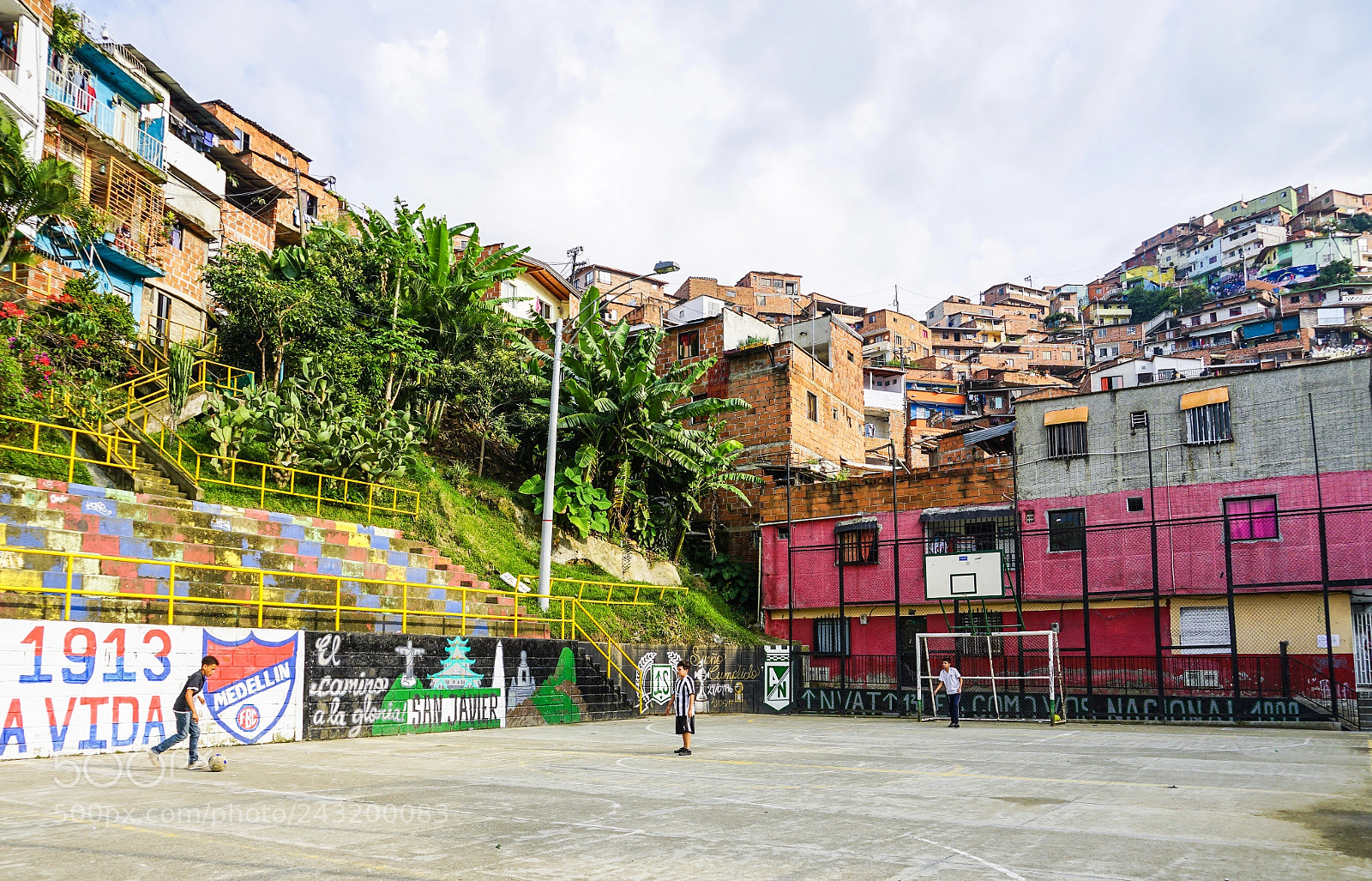Sony a7 II sample photo. Futuro. comuna photography