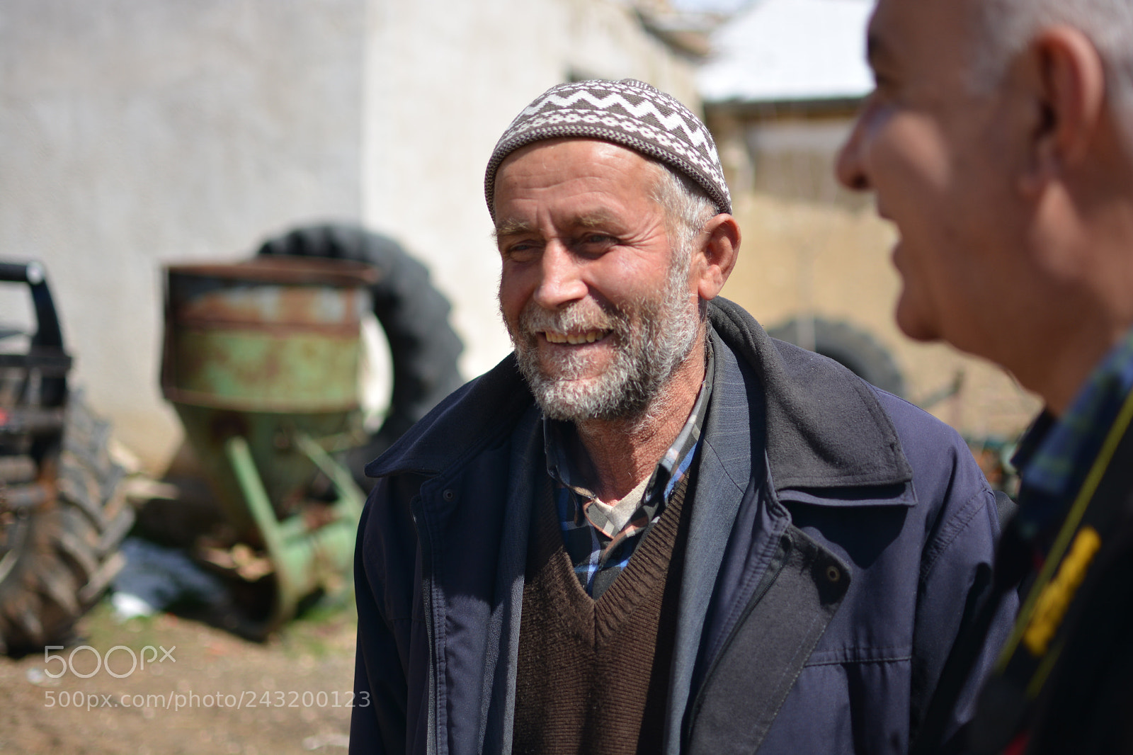 Nikon D5200 + Nikon AF-S DX Nikkor 35mm F1.8G sample photo. Anadolu insanı photography