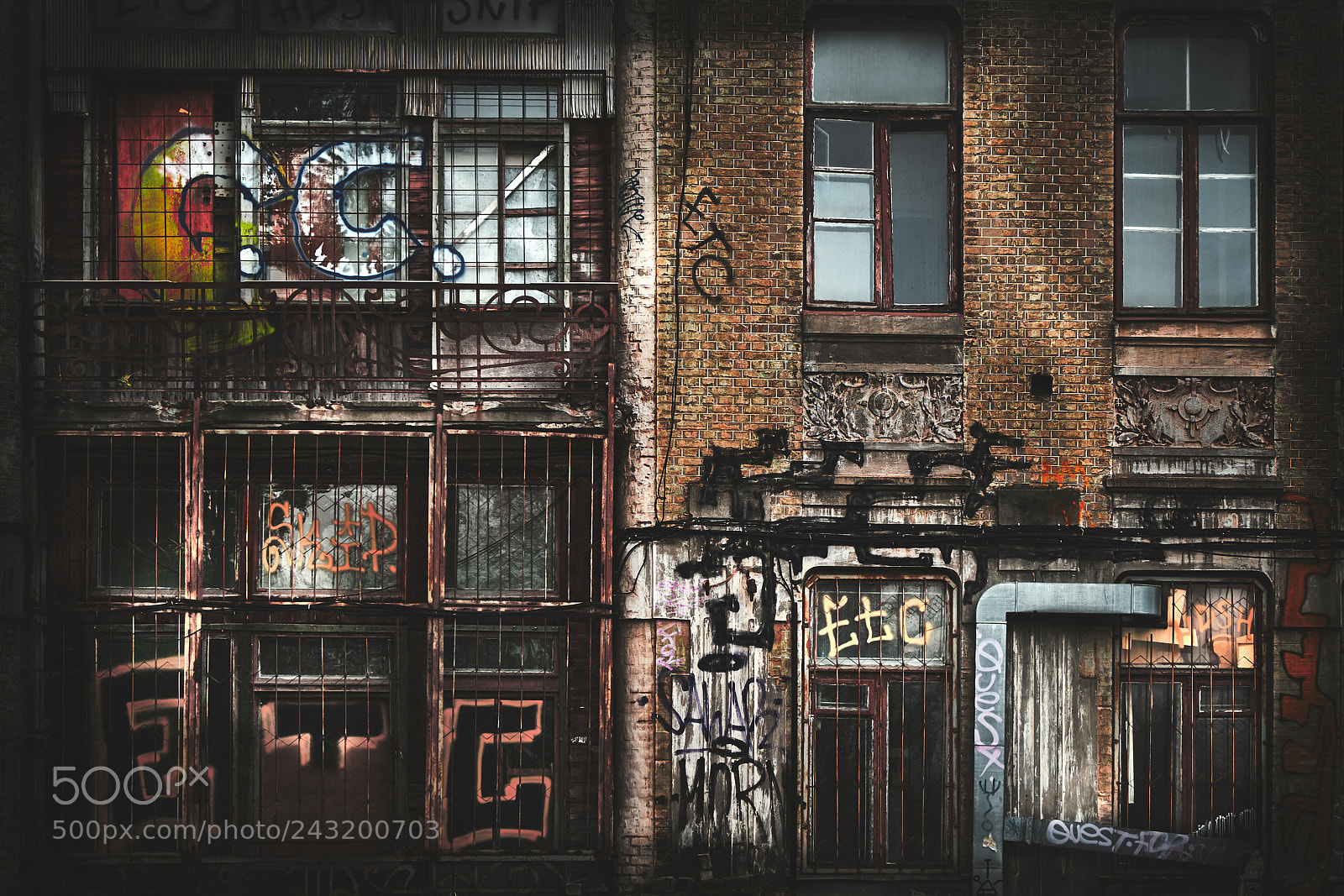 Fujifilm X-T1 sample photo. Old house photography