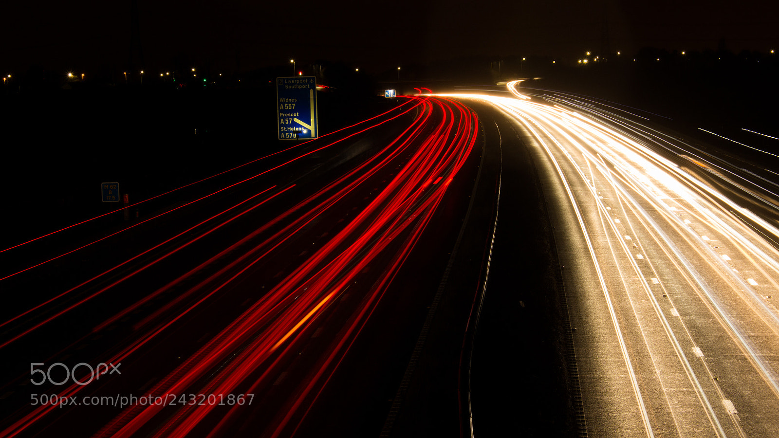 Canon EOS 100D (EOS Rebel SL1 / EOS Kiss X7) sample photo. Traffic at intersection m62 photography