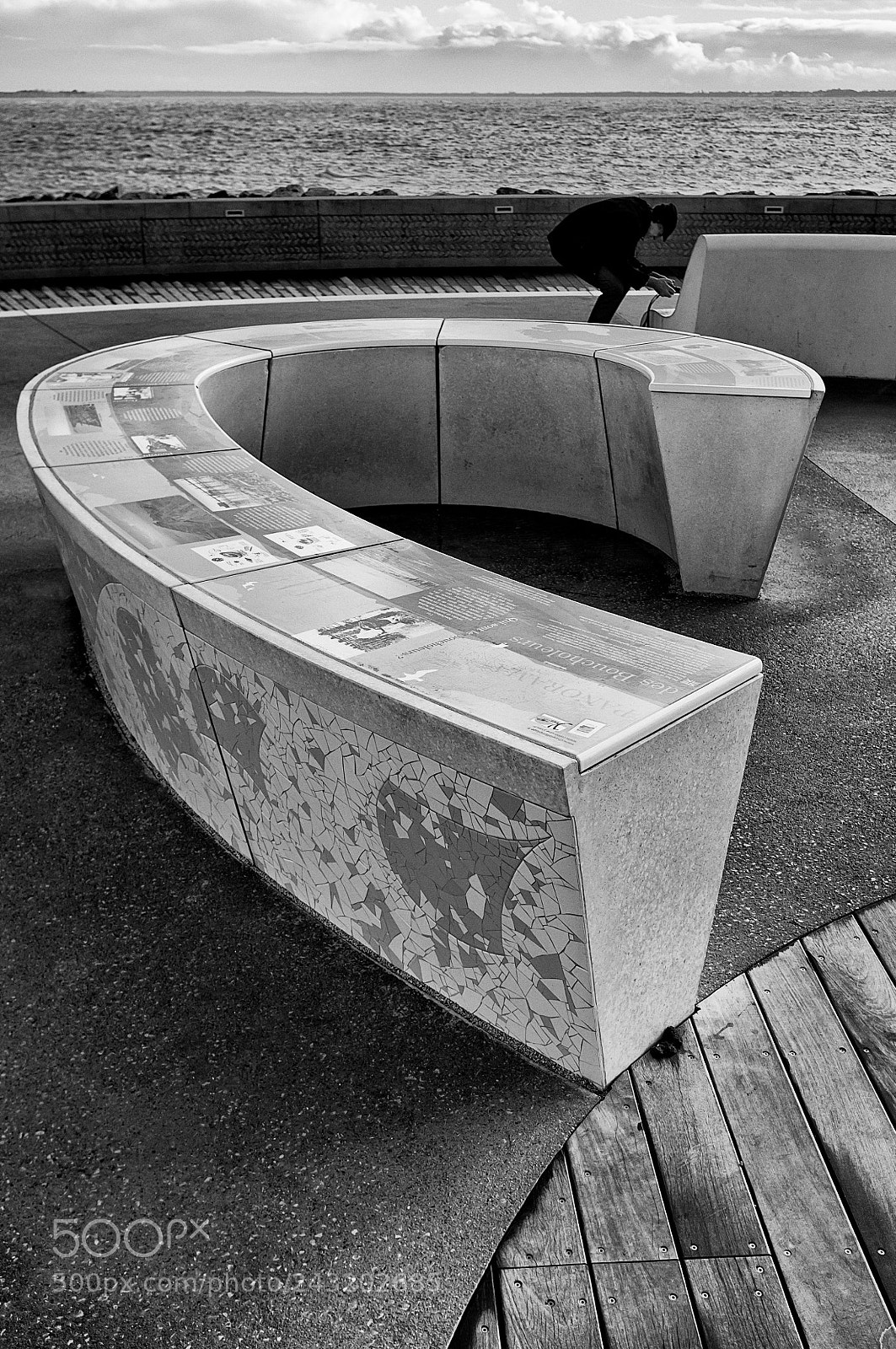 Fujifilm FinePix X100 sample photo. La table d'orientation photography