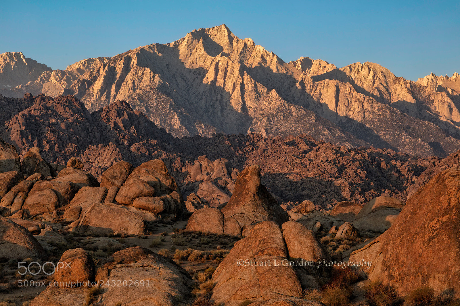 Canon EOS 5DS R sample photo. Lone pine peak at photography