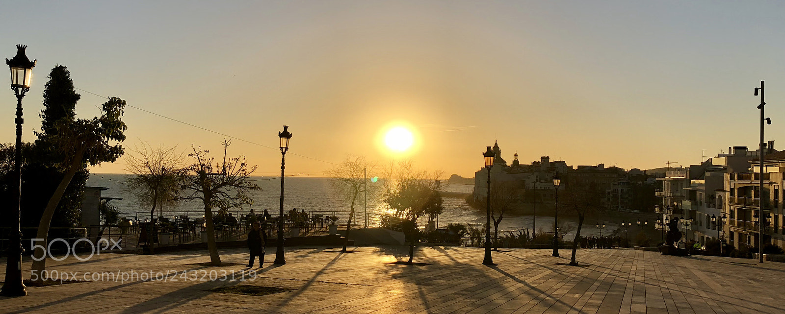 Apple iPhone 8 sample photo. Evening sun photography