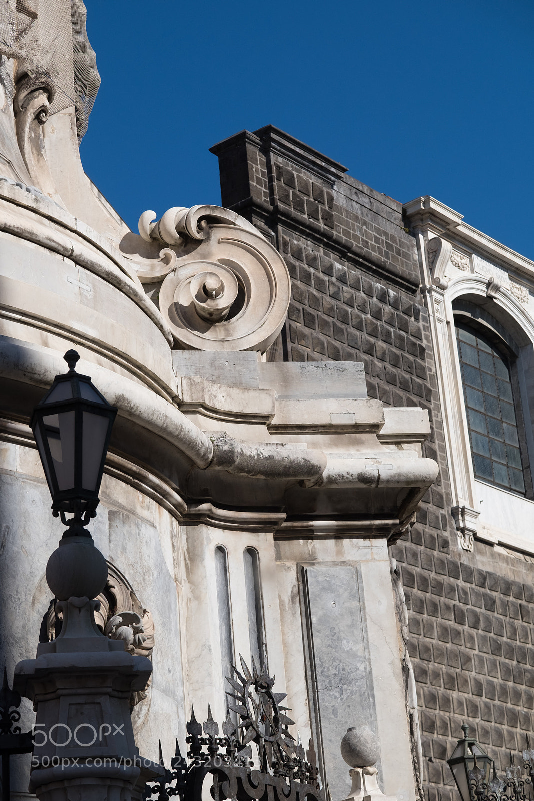Fujifilm X-E2 sample photo. Piazza del gesu nuovo photography