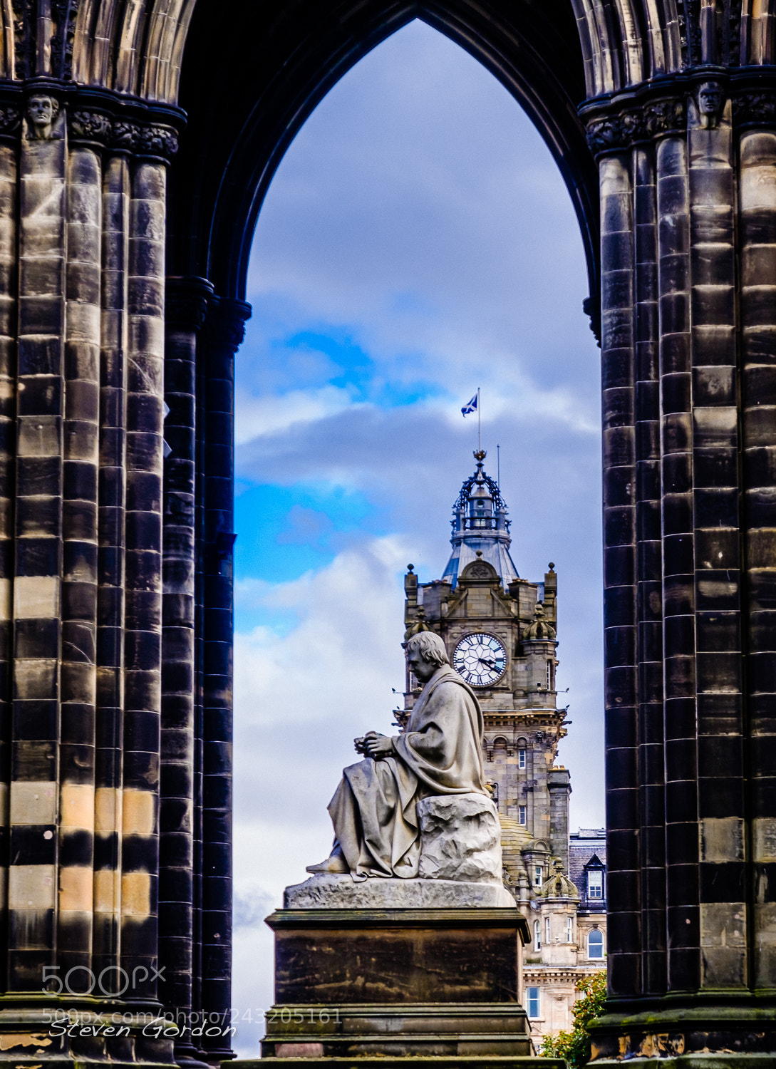 Fujifilm X-T2 sample photo. Scott monument photography
