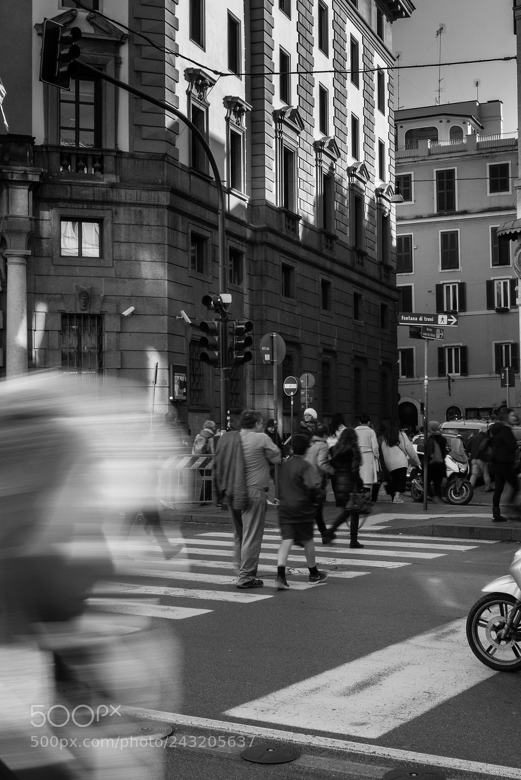 Panasonic Lumix DMC-GX85 (Lumix DMC-GX80 / Lumix DMC-GX7 Mark II) sample photo. Road to trevi photography