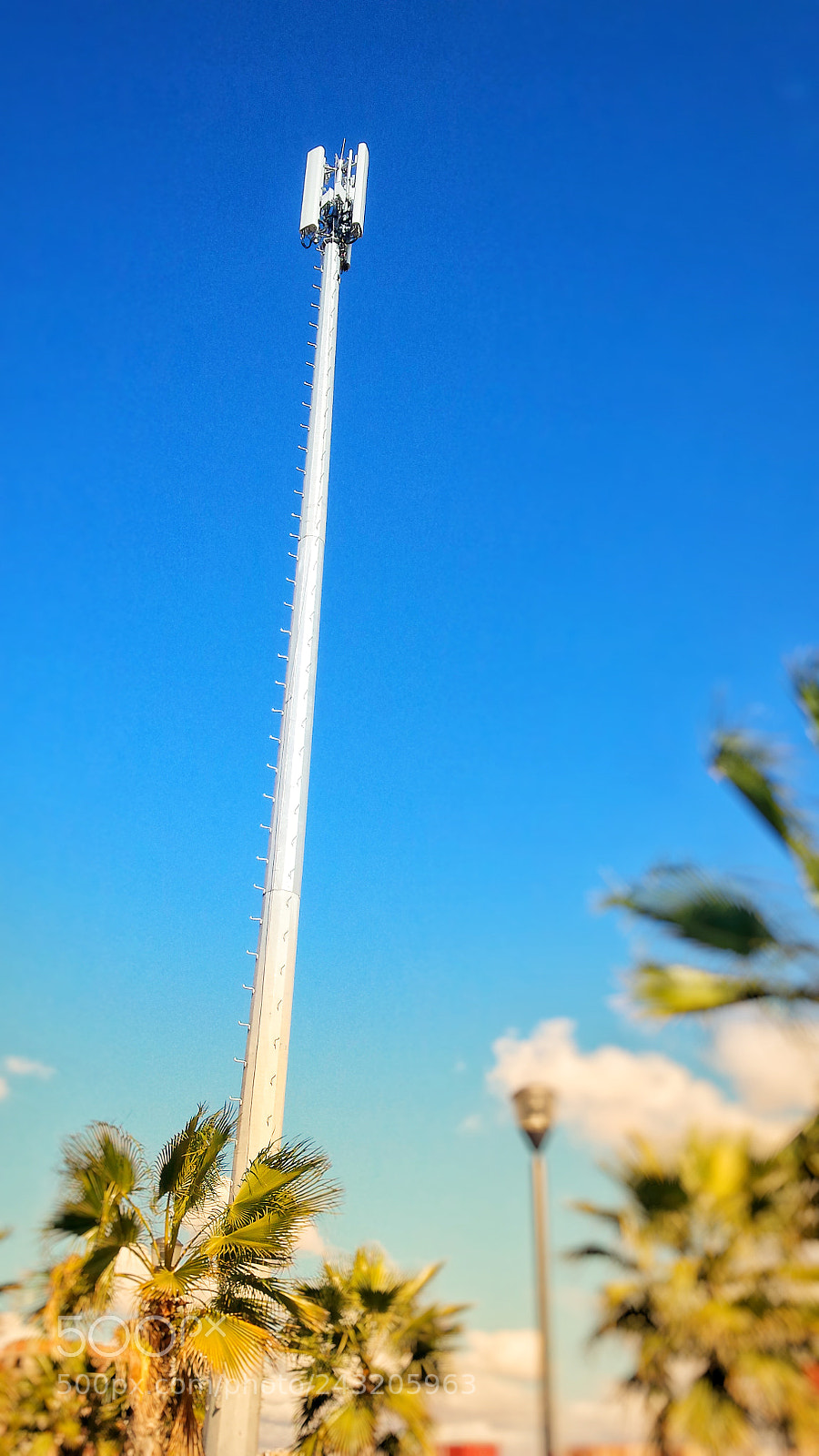 Samsung Galaxy S4 sample photo. Air column photography