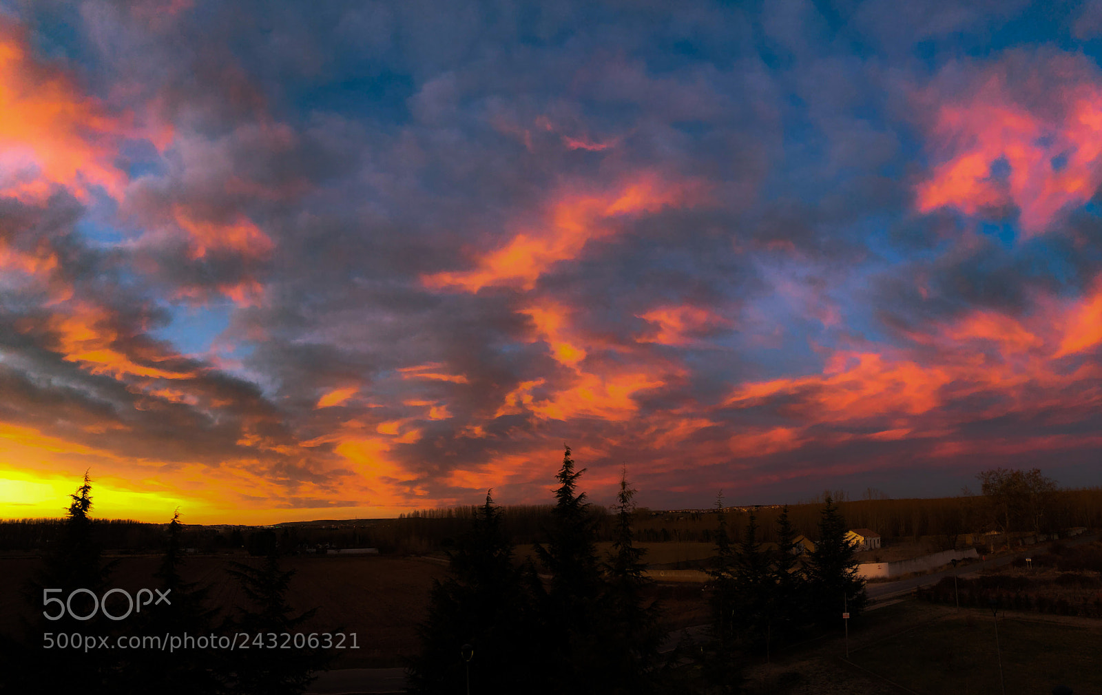 Apple iPhone X sample photo. Panoramic sunset photography