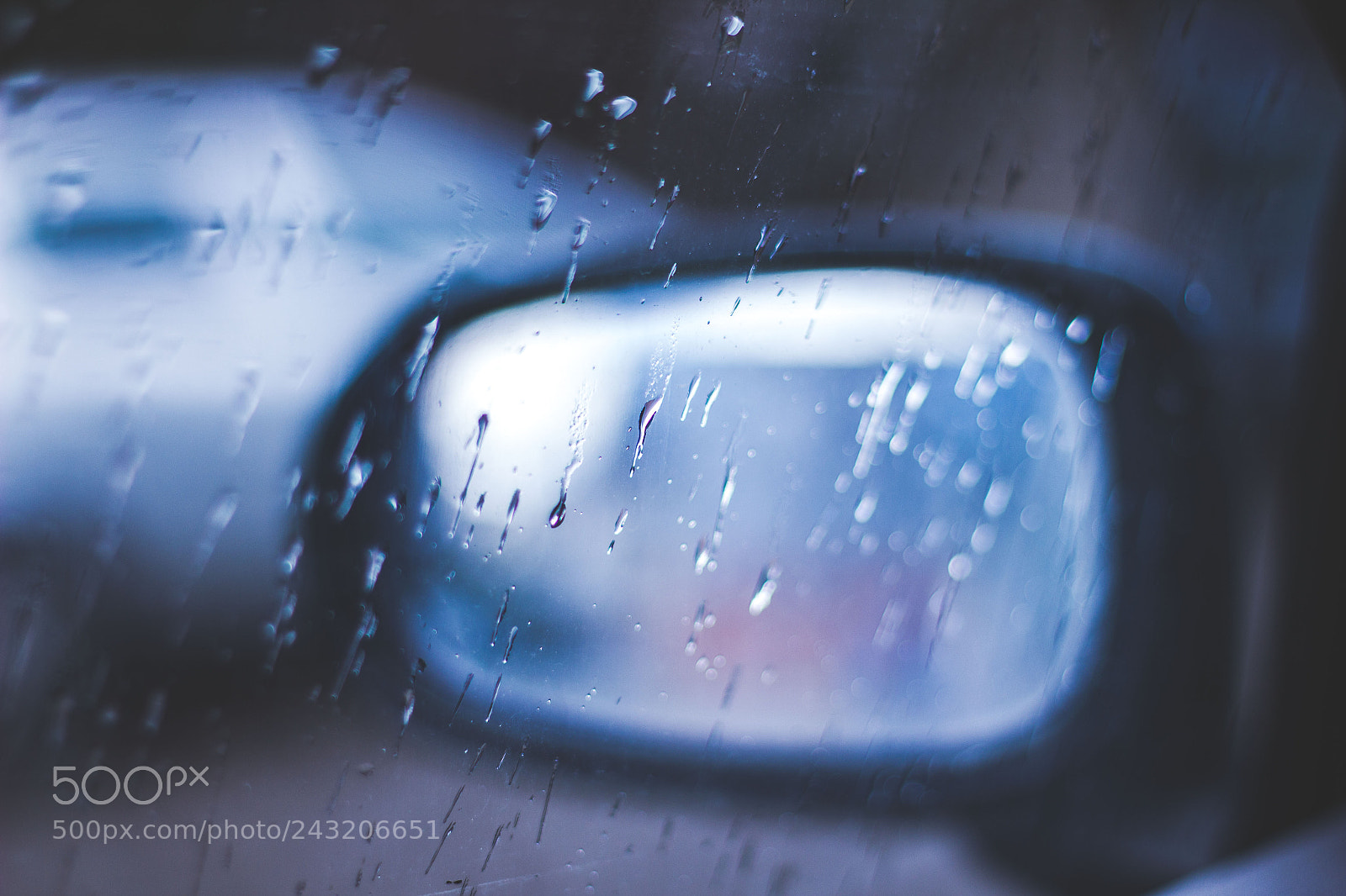 Canon EOS 550D (EOS Rebel T2i / EOS Kiss X4) sample photo. Rainy day. photography