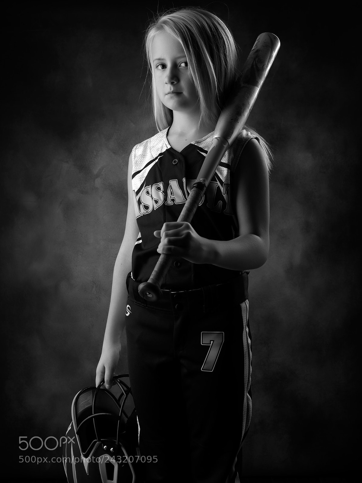Olympus OM-D E-M1 Mark II sample photo. Softball tween girl photography