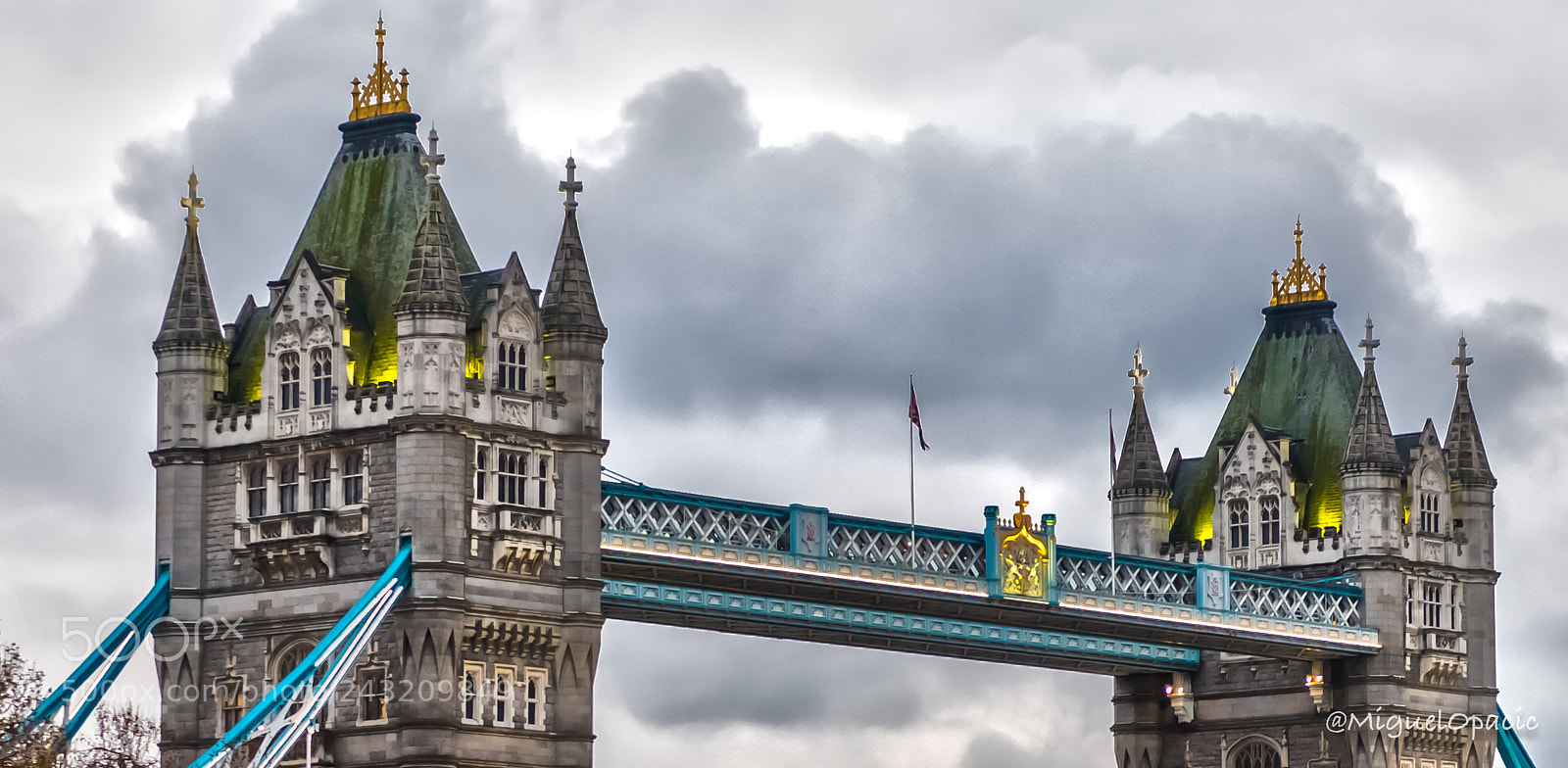 Nikon D5 sample photo. Tower bridge photography