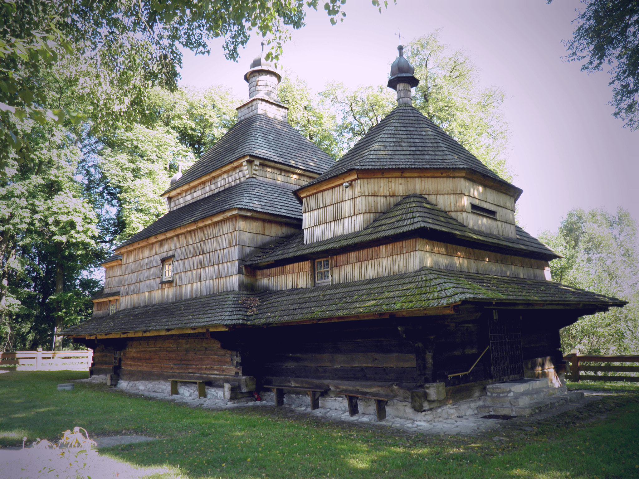 Olympus SP800UZ sample photo. Wooden church photography