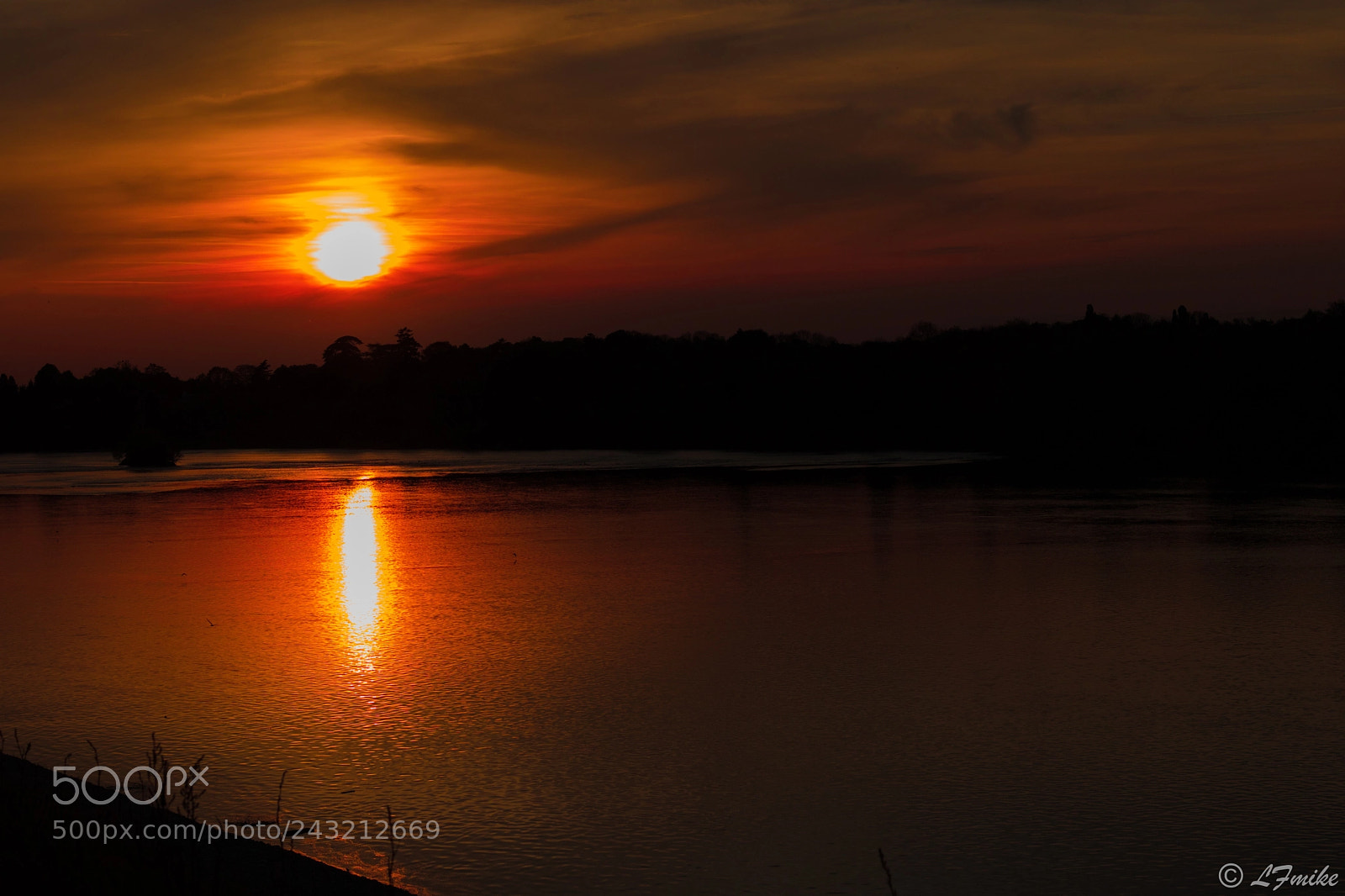 Canon EOS 760D (EOS Rebel T6s / EOS 8000D) sample photo. Sunset of the loire photography