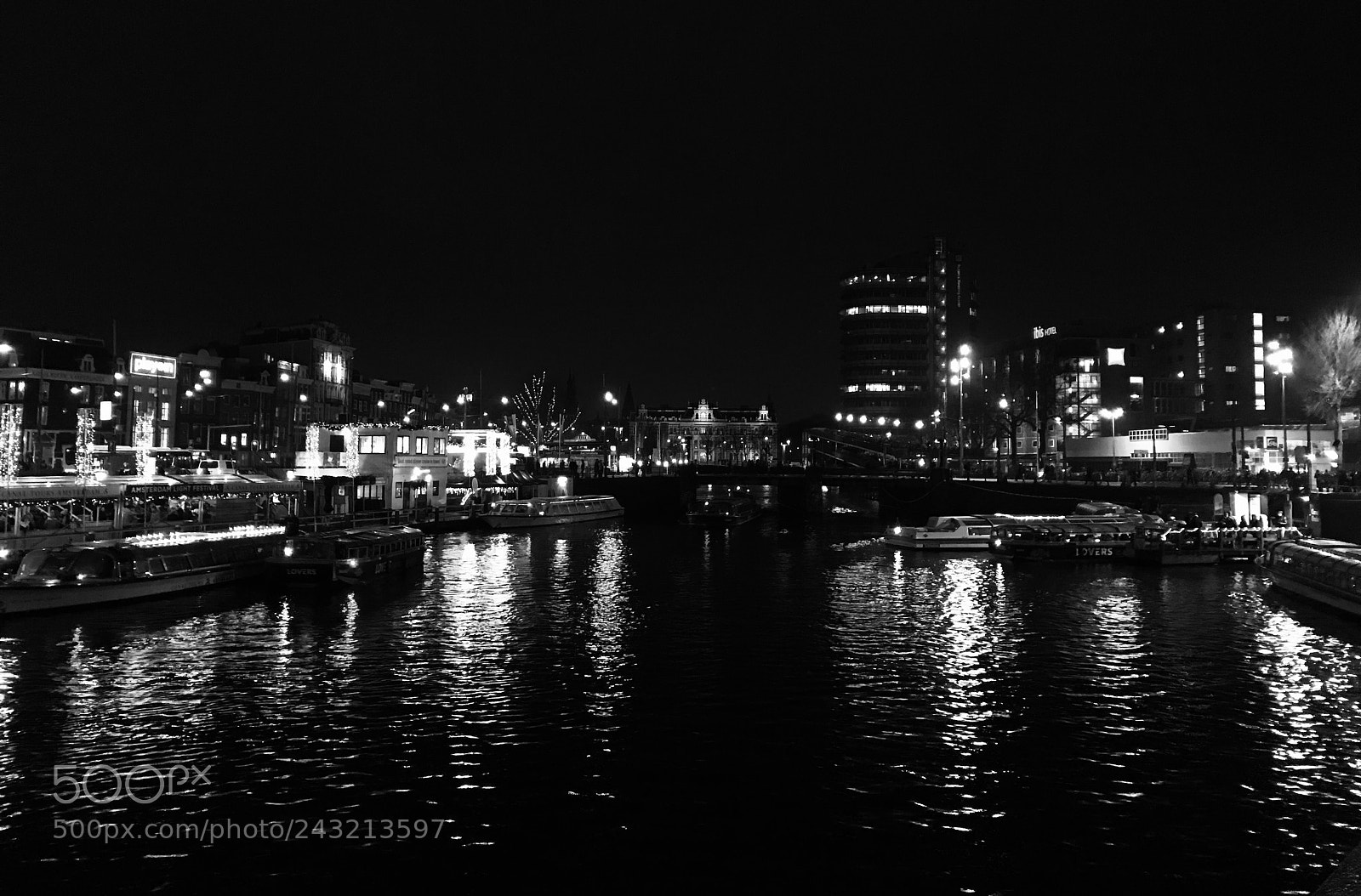 Apple iPhone 7 sample photo. Amsterdam by night photography