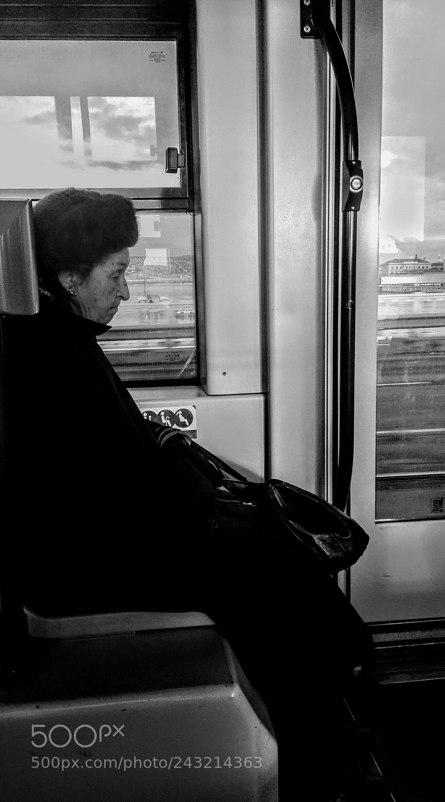 HUAWEI P8 Lite sample photo. On the tram photography