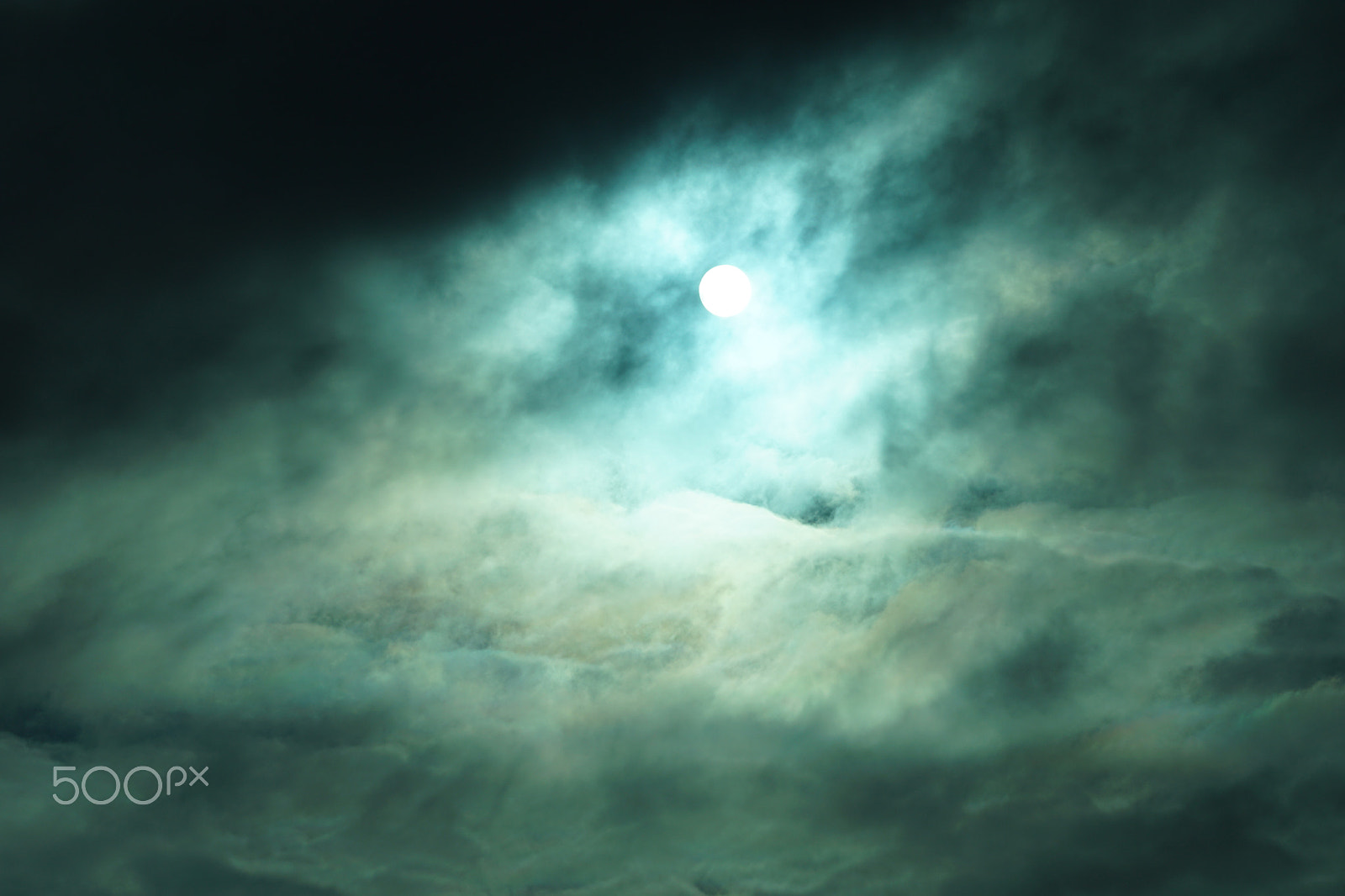 Sony SLT-A68 sample photo. Blue sun photography