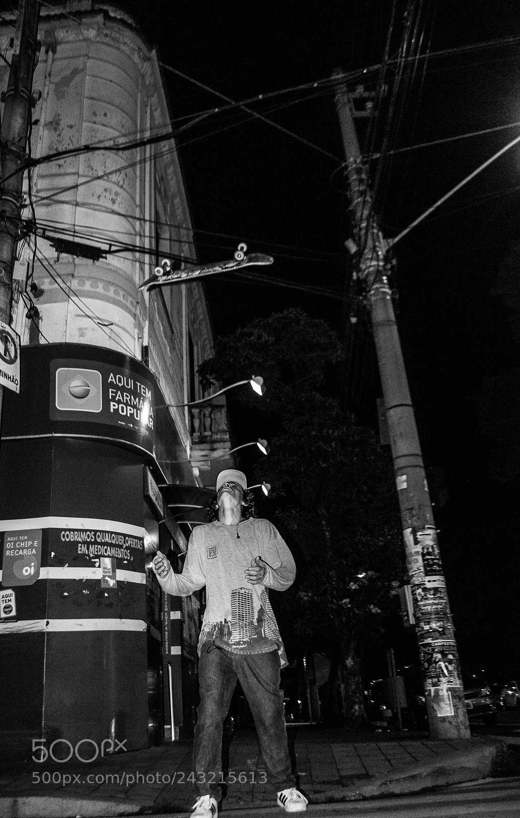 Nikon D3100 sample photo. Climbed up. photography