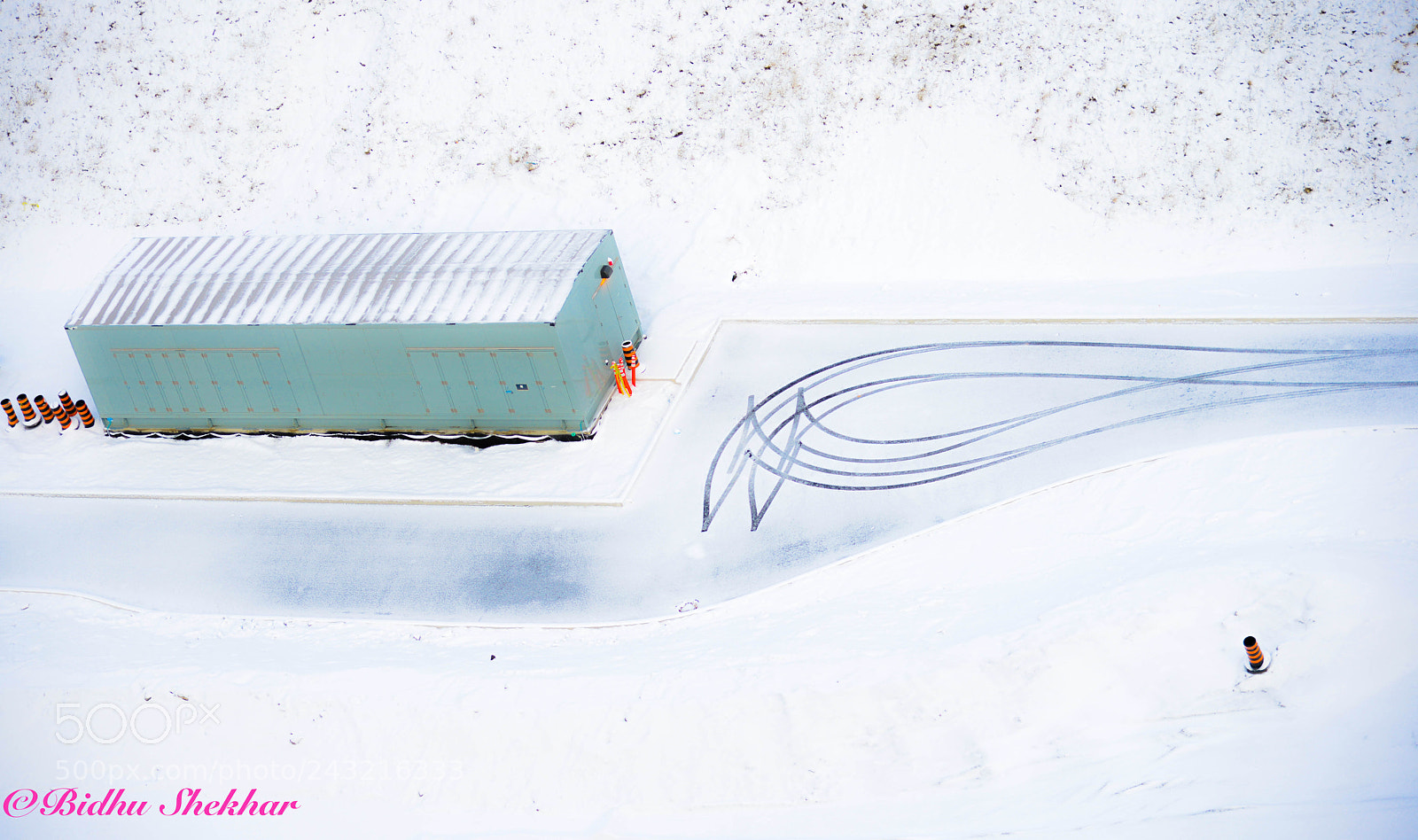 Nikon D800 sample photo. Tyre marks on snow photography