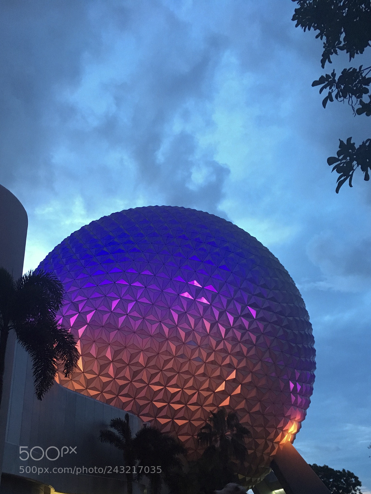 Apple iPhone 6s sample photo. Epcot photography
