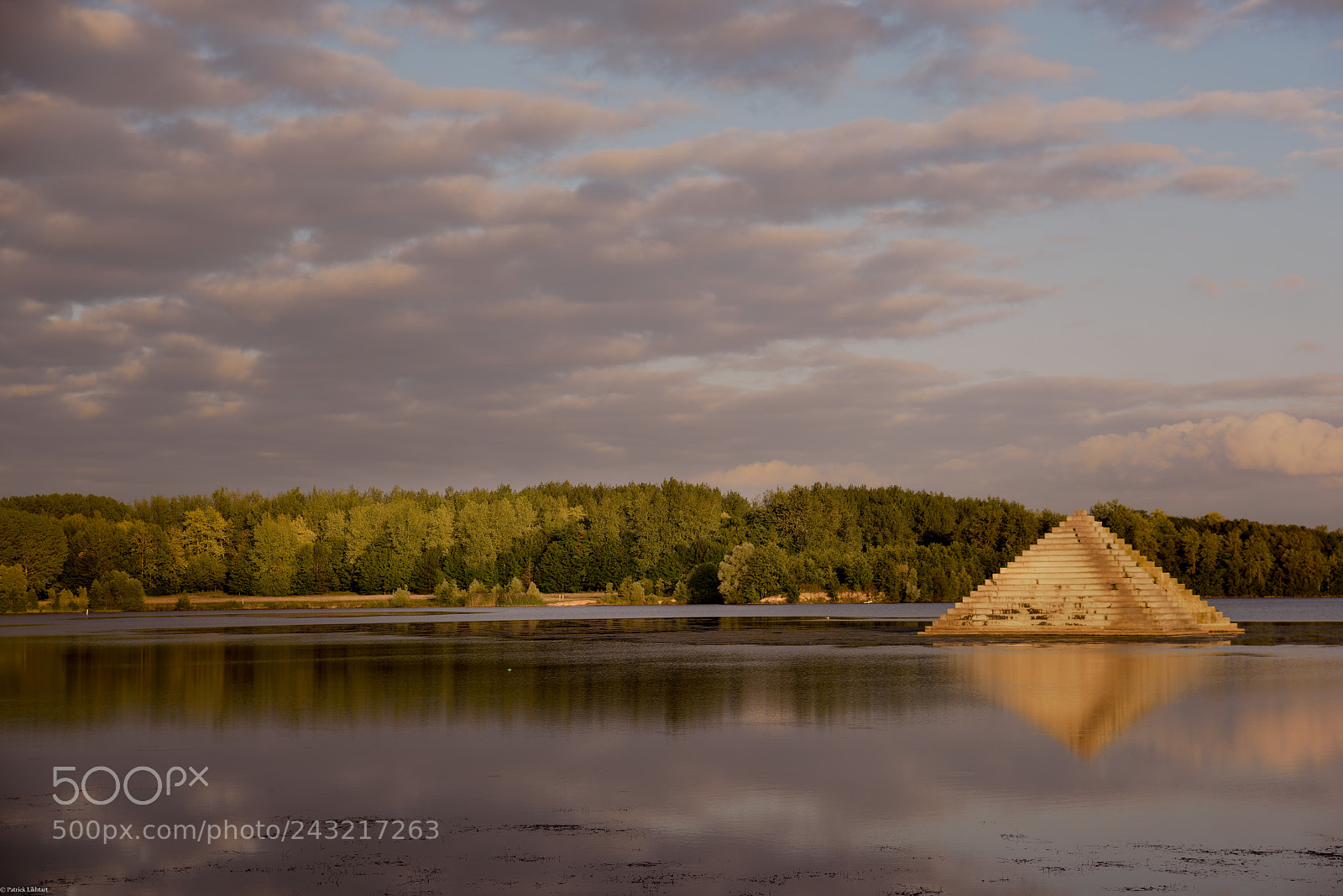 Nikon D810 sample photo. Pyramide cergy photography