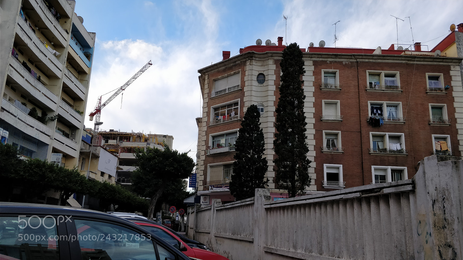 OnePlus 5 sample photo. Omw to the dentist photography