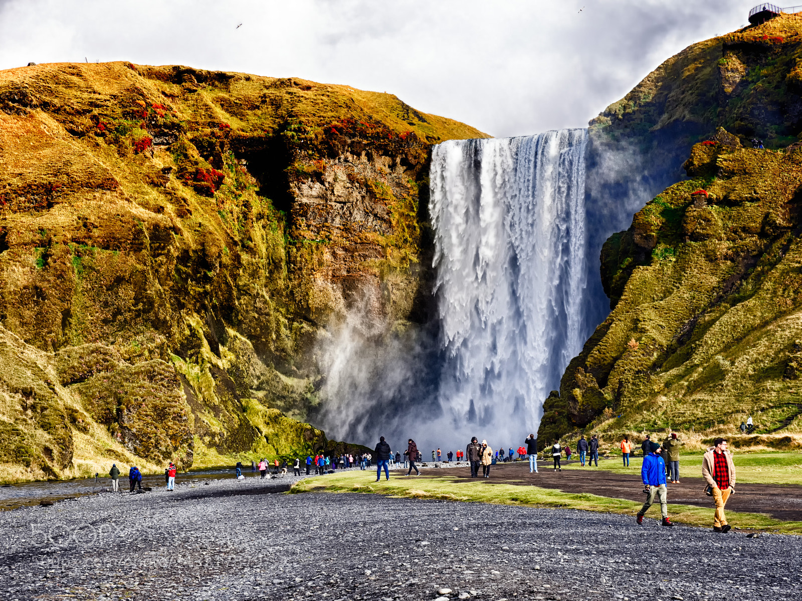 Olympus OM-D E-M1 sample photo. At skógafoss (color) photography