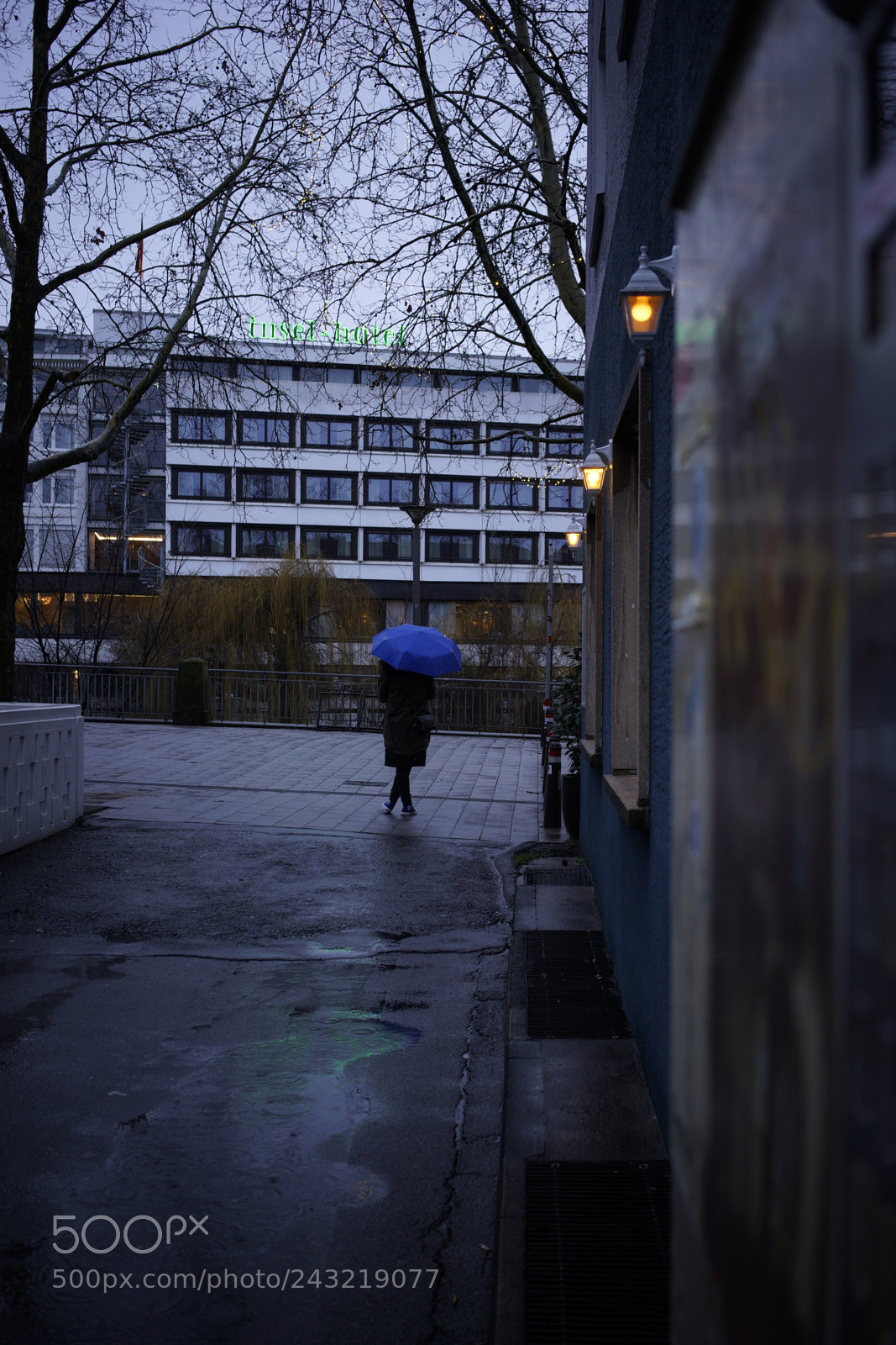 Sony a7 sample photo. Waiting photography