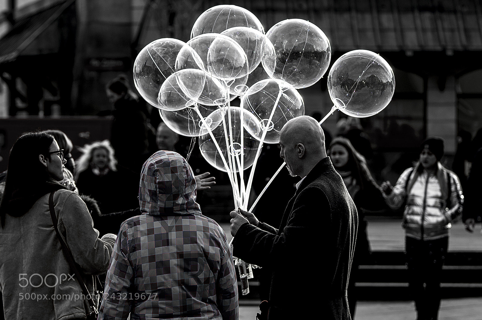 Pentax K-3 sample photo. Balloon salesman photography