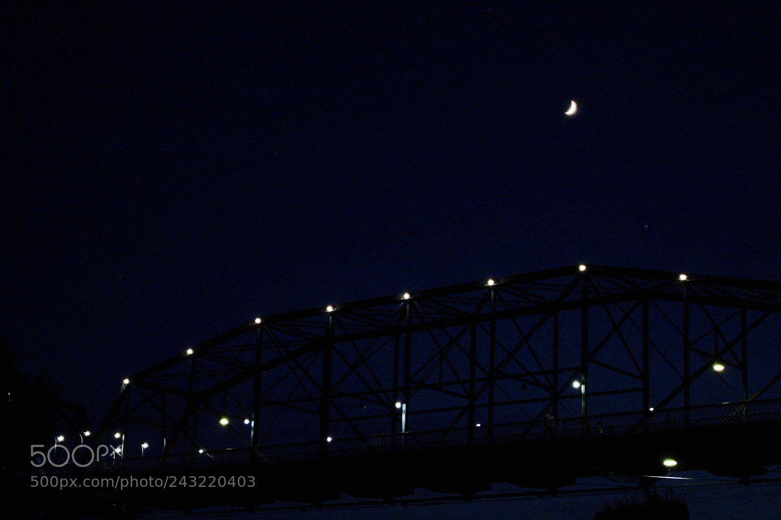 Canon EOS 700D (EOS Rebel T5i / EOS Kiss X7i) sample photo. Chattanooga at night photography