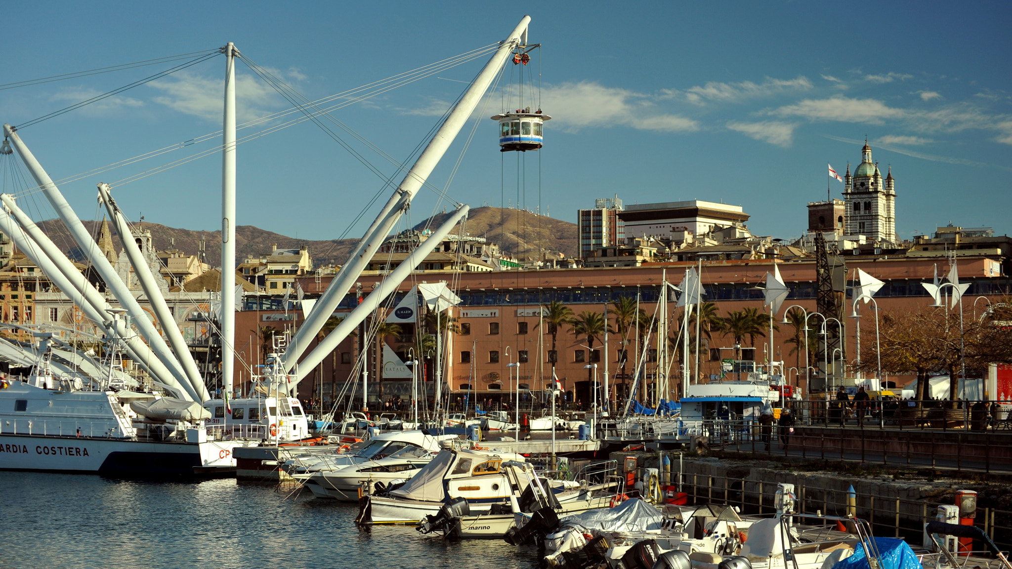 AF Zoom-Nikkor 70-300mm f/4-5.6D ED sample photo. Genova 2018 photography