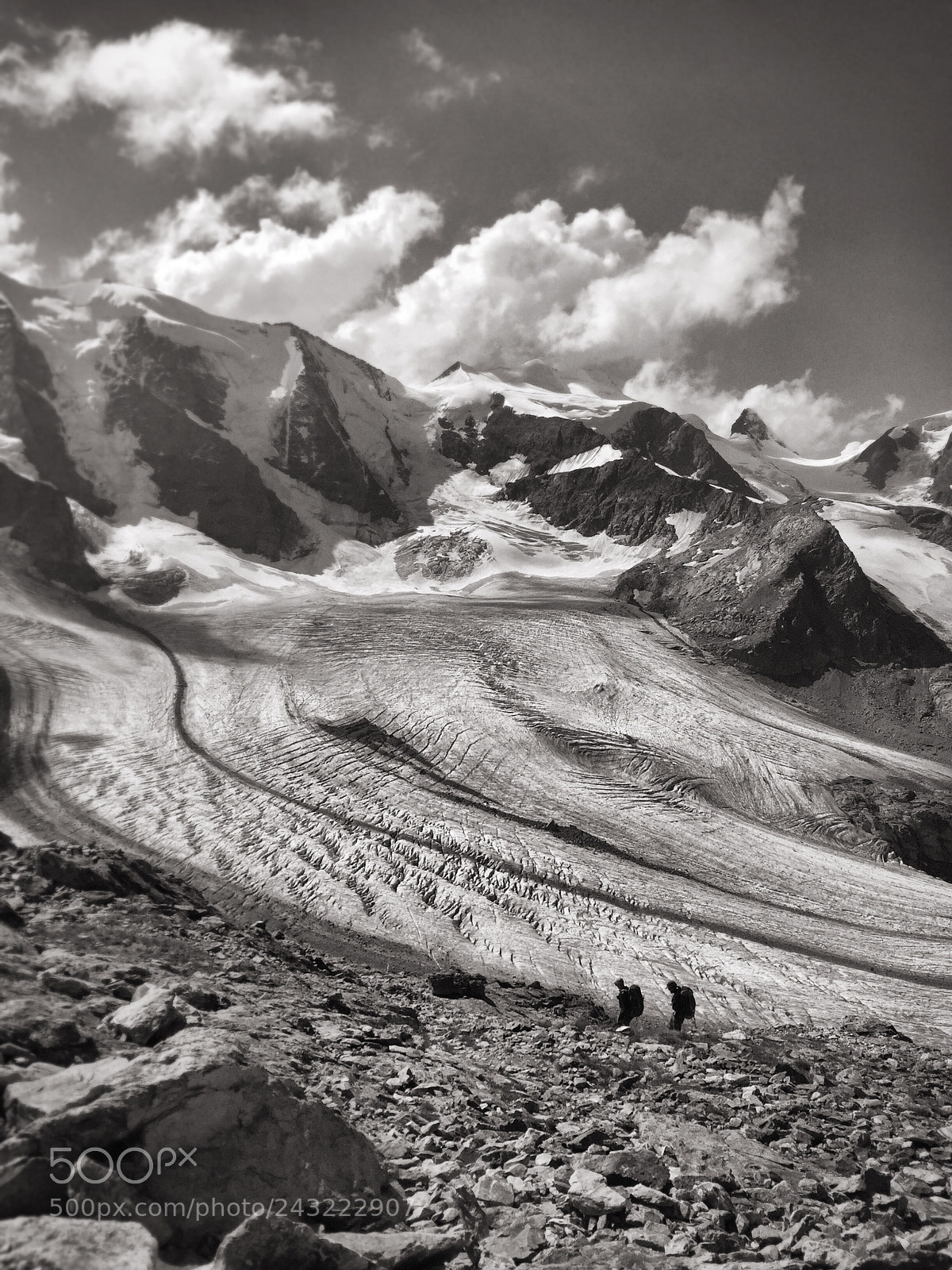 Apple iPhone 6 sample photo. Alpinists photography