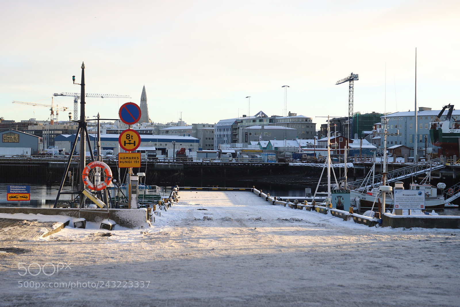 Canon EF 24-105mm F4L IS II USM sample photo. Harbor photography