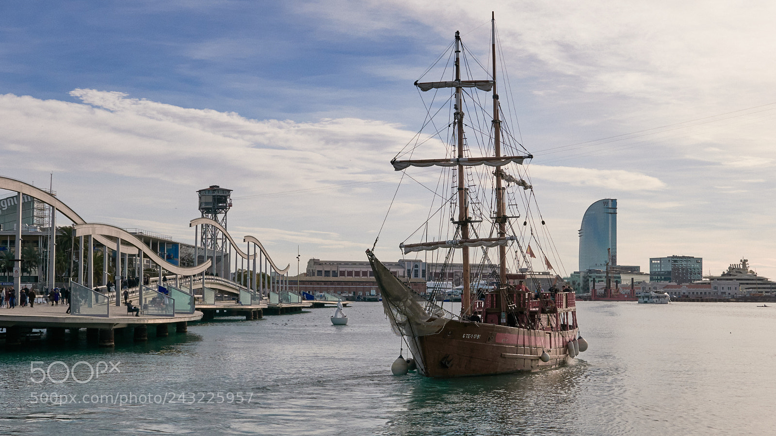 Leica D-Lux (Typ 109) sample photo. Port vell barcelona photography