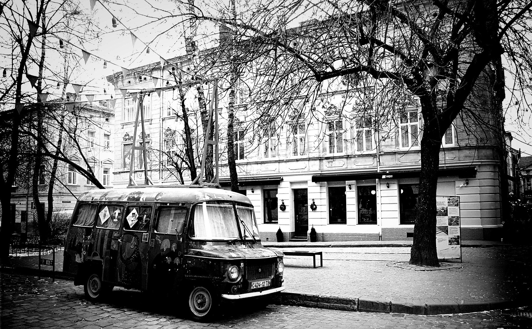 Olympus C8080WZ sample photo. Street in lviv, ukraine 🇺🇦 photography