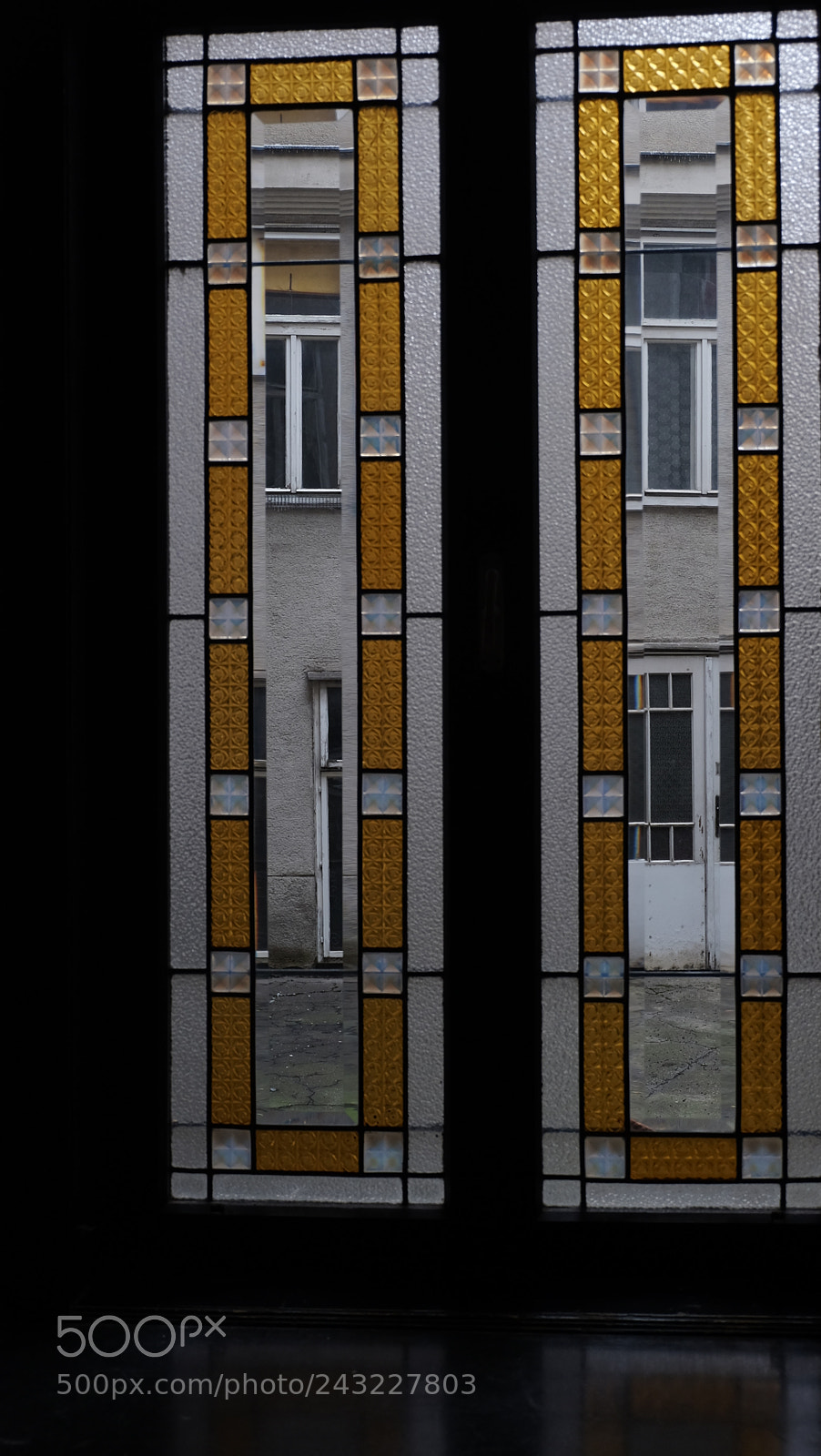 Fujifilm X-T10 sample photo. A window, vienna photography