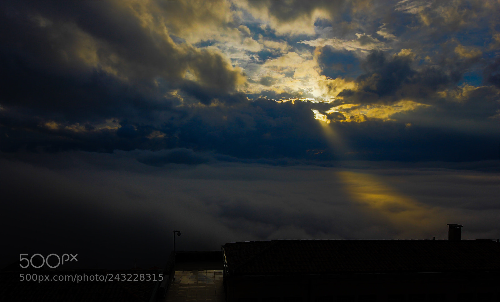 Canon EOS 60D sample photo. Light from the sky photography