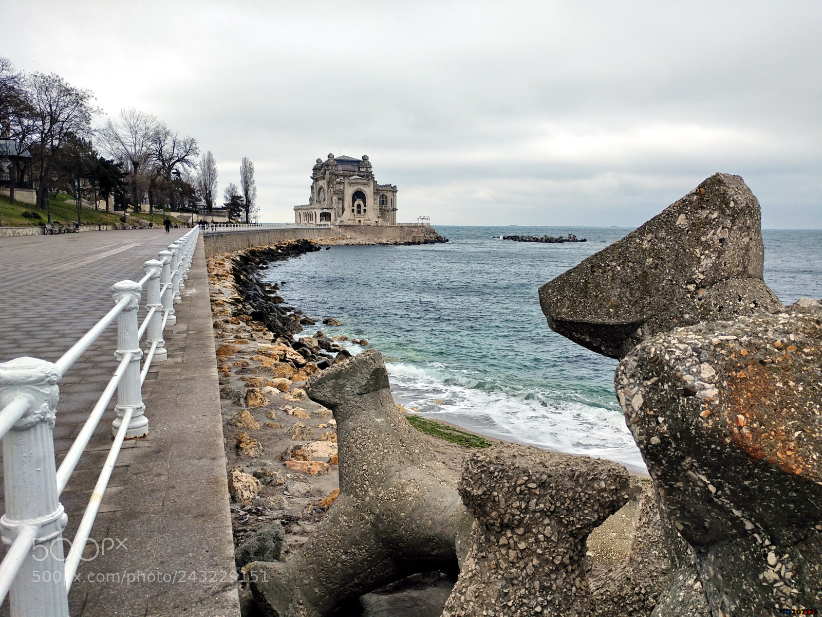 LG V20 sample photo. Constanta photography