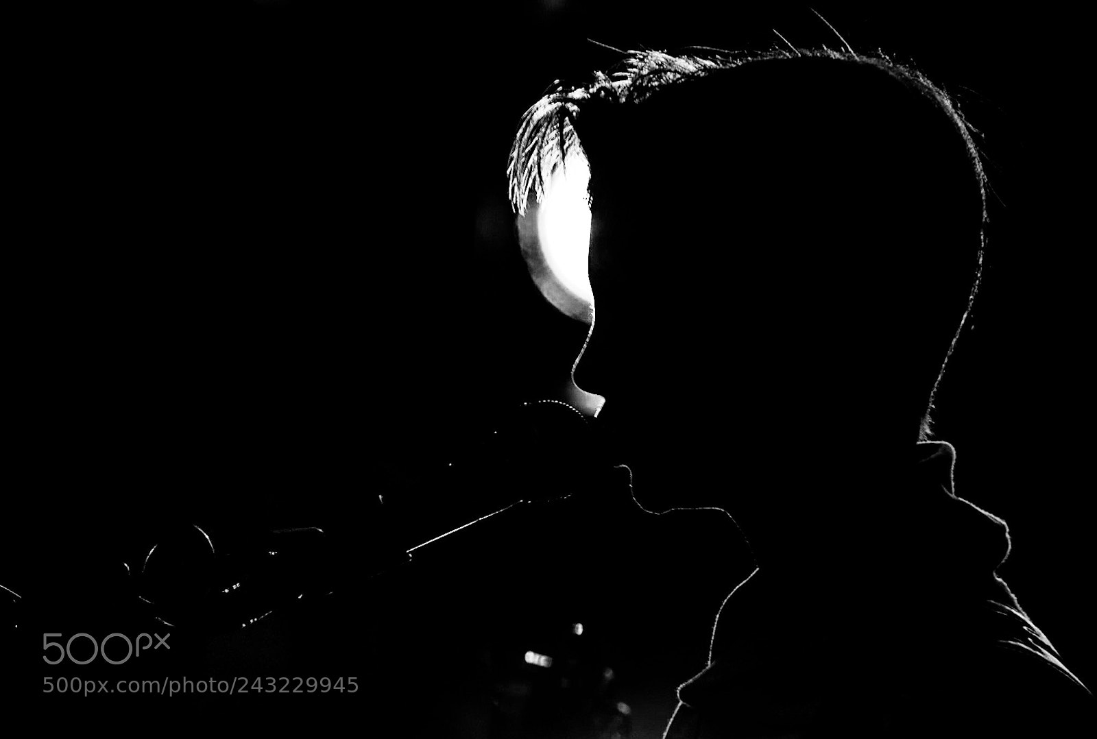 Pentax K-1 sample photo. The singer photography