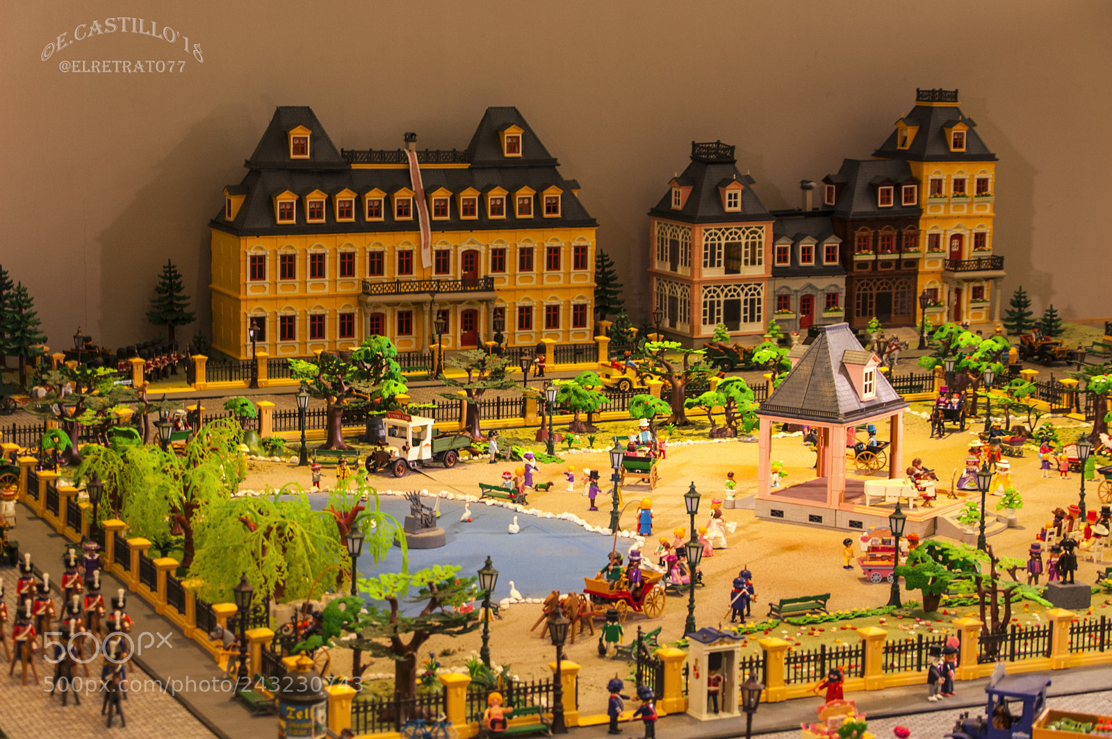 Nikon D40 sample photo. Playmobil londres 1900 photography