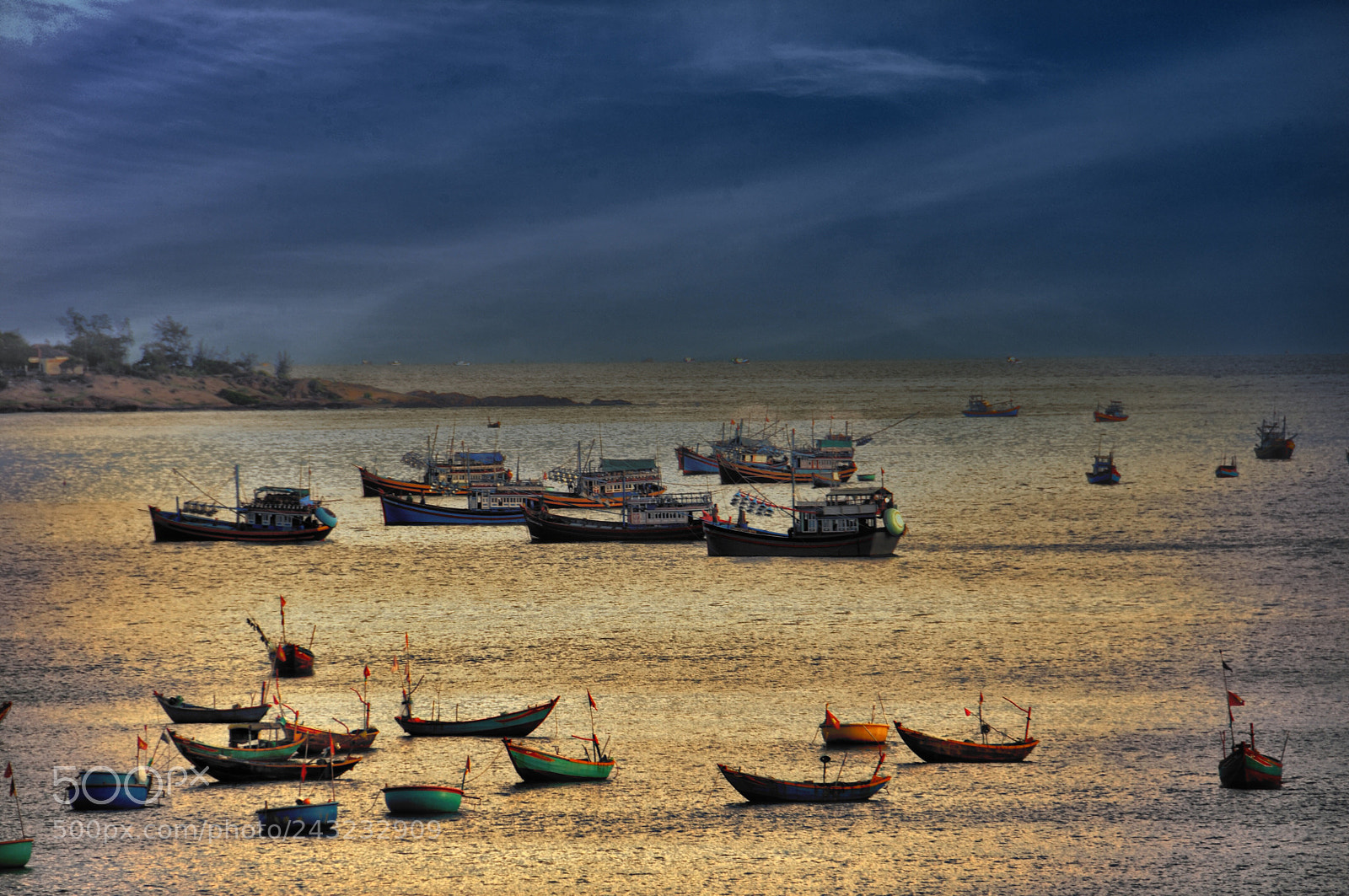 Nikon D300S sample photo. On the shore in photography