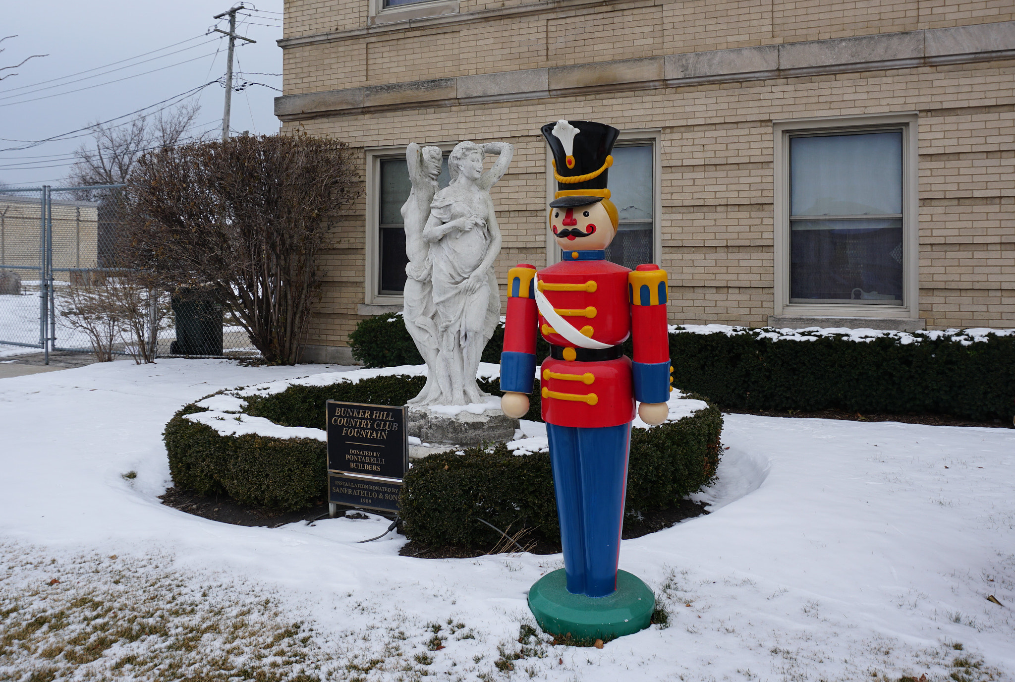Sony E 16-50mm F3.5-5.6 PZ OSS sample photo. The protector photography