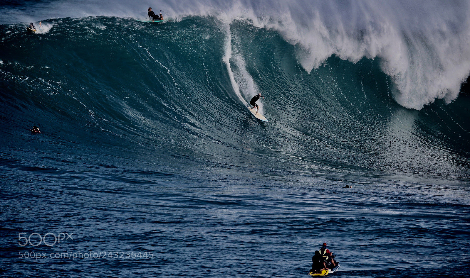 Canon EOS-1D X sample photo. Winter swell photography
