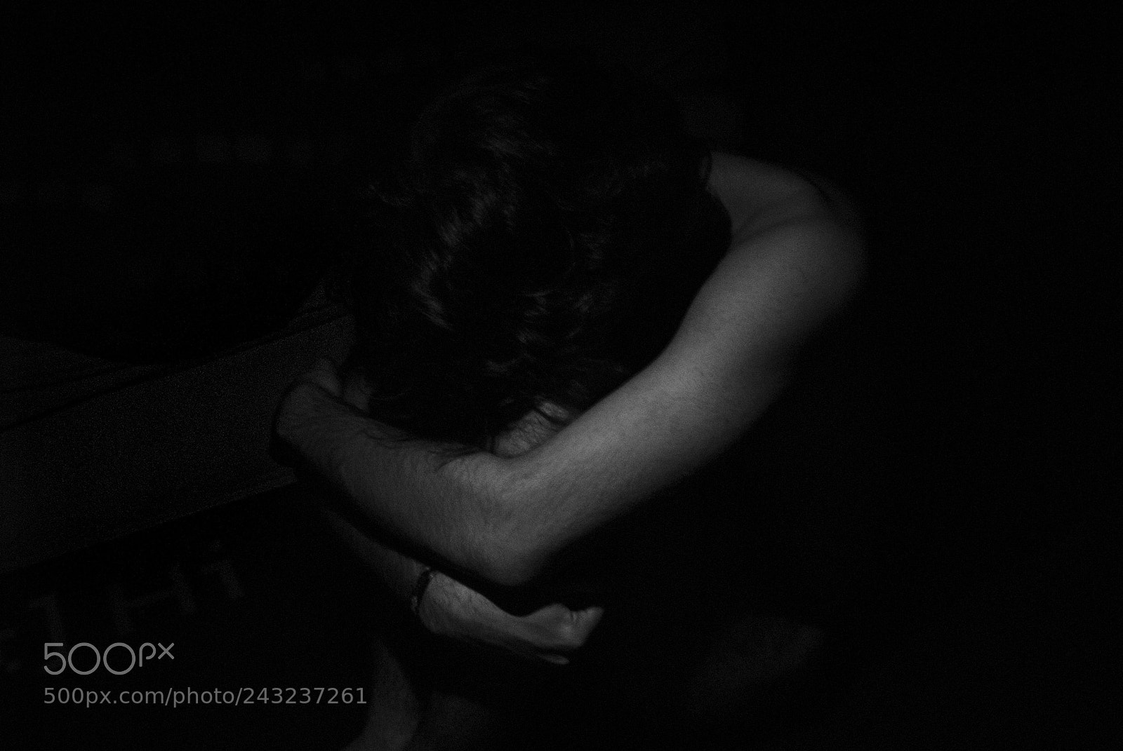 Nikon D3000 sample photo. Scared photography