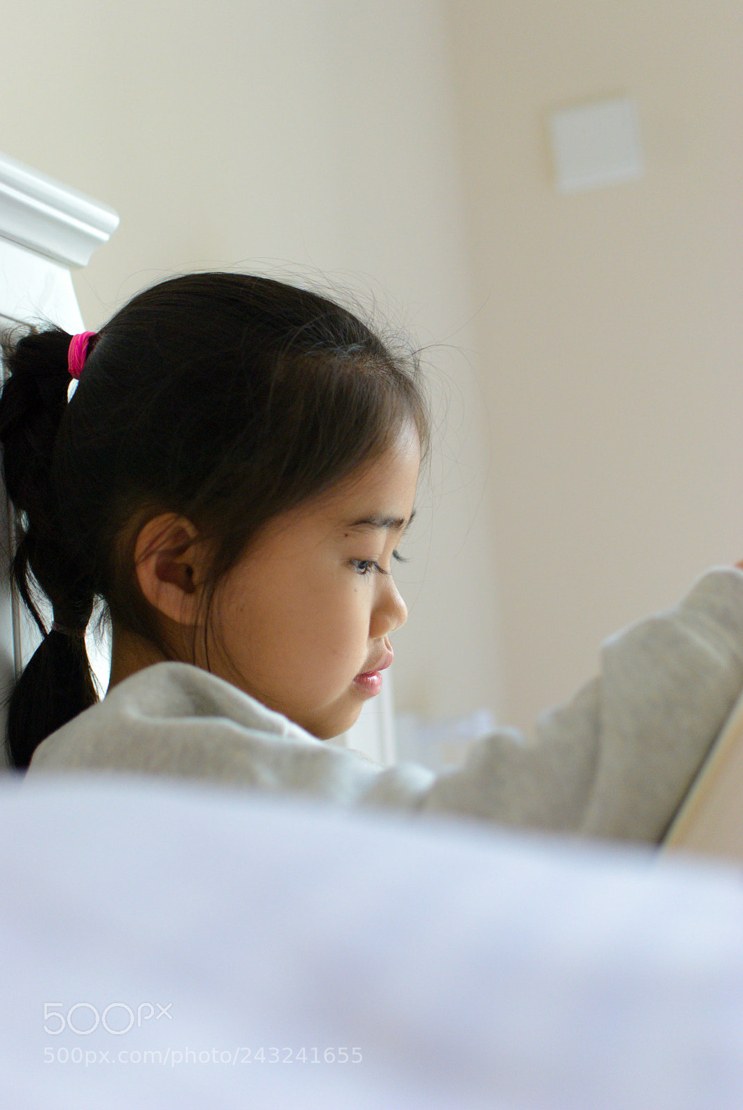 Nikon D60 sample photo. My girl in reading. photography