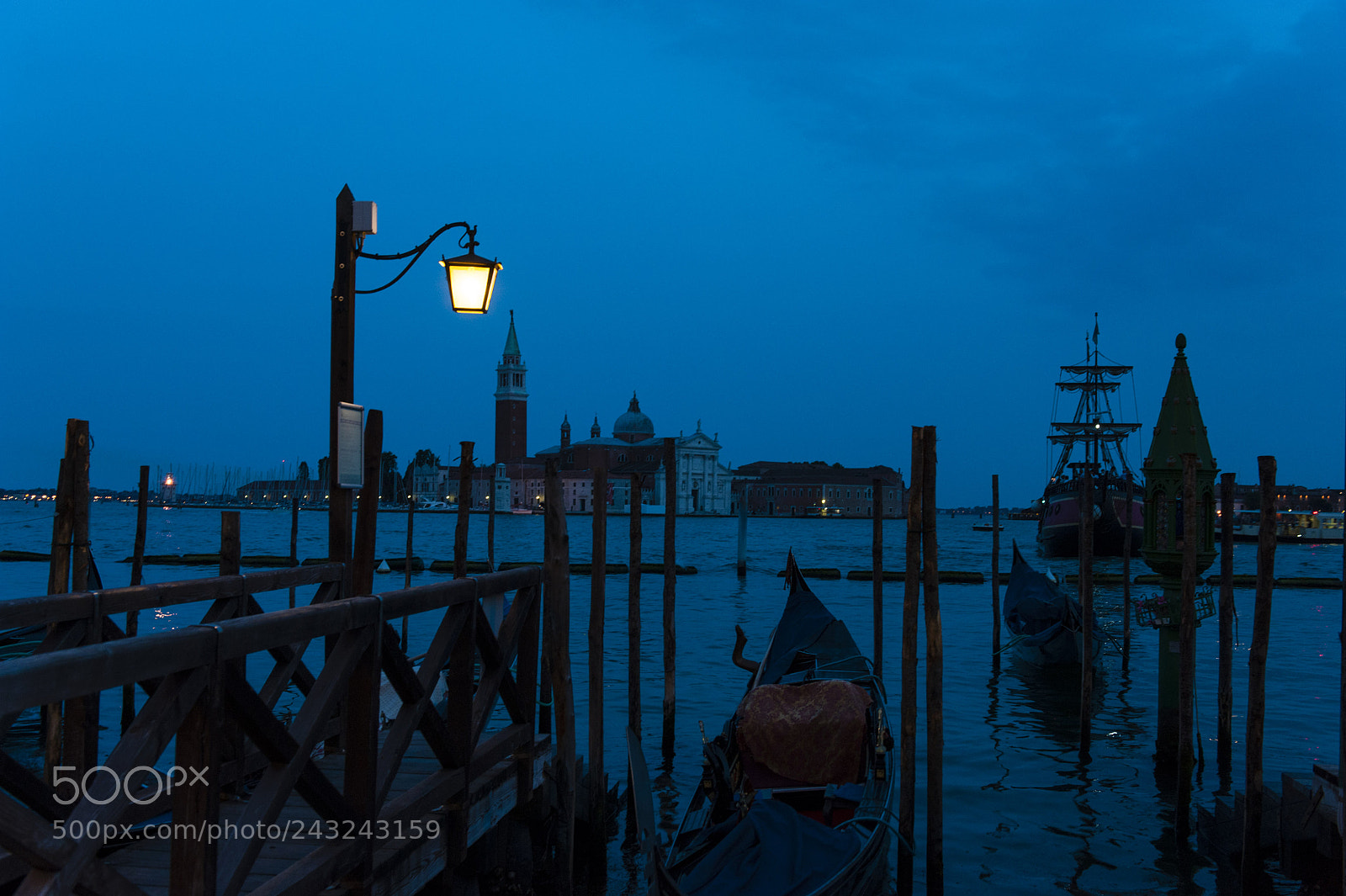 Nikon D700 sample photo. Venezia photography