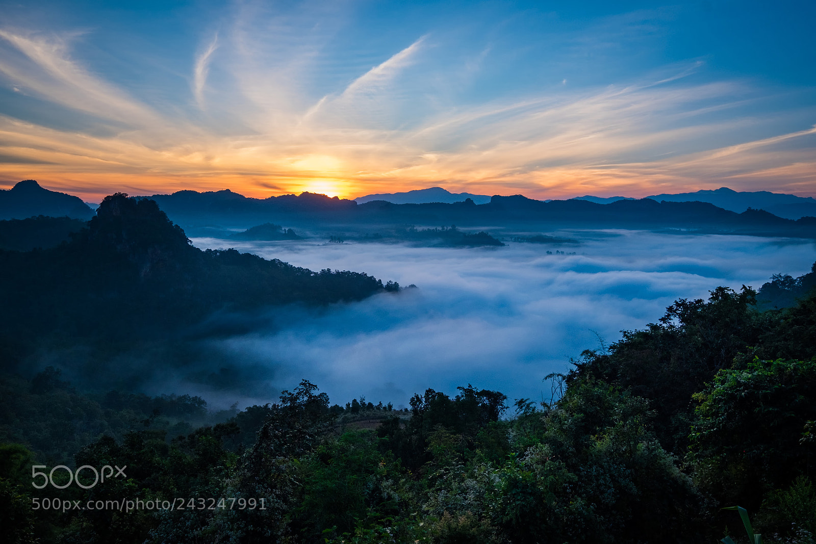 Fujifilm X-T1 sample photo. Jabo cloud sea photography