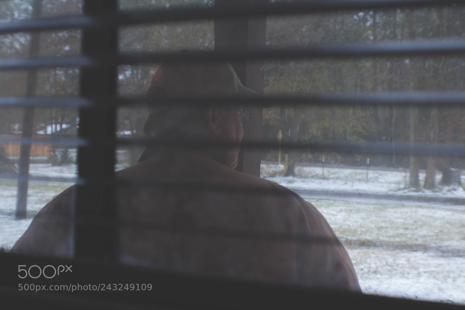 Canon EOS 1200D (EOS Rebel T5 / EOS Kiss X70 / EOS Hi) sample photo. Snow from the inside photography