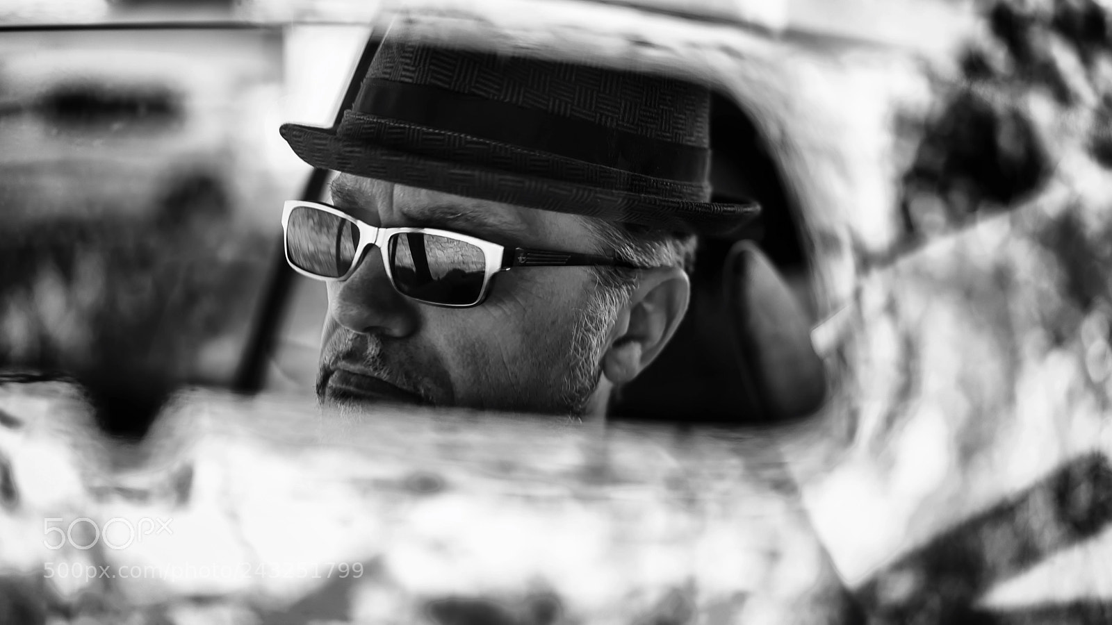 Sony a7R II sample photo. Selfie in my car photography